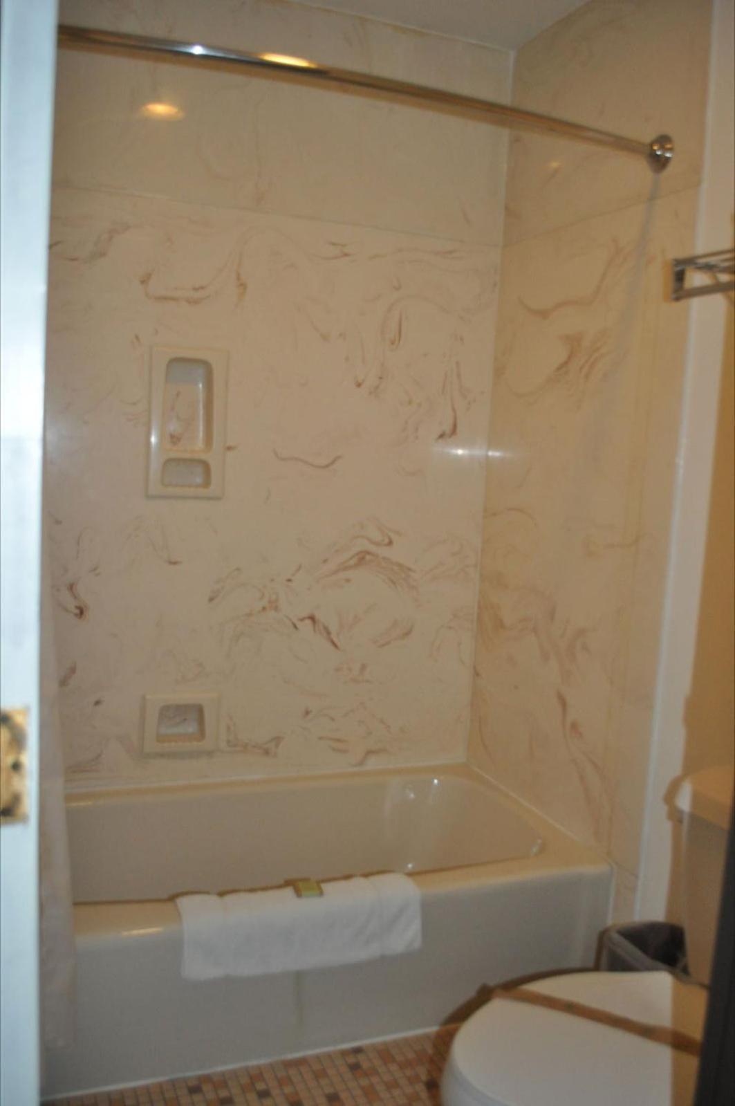 Crossroads Inn - Downtown Sacramento photo 11