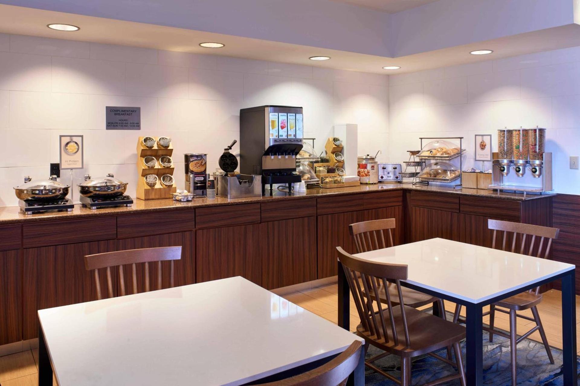 Fairfield Inn by Marriott Kalamazoo West photo 12