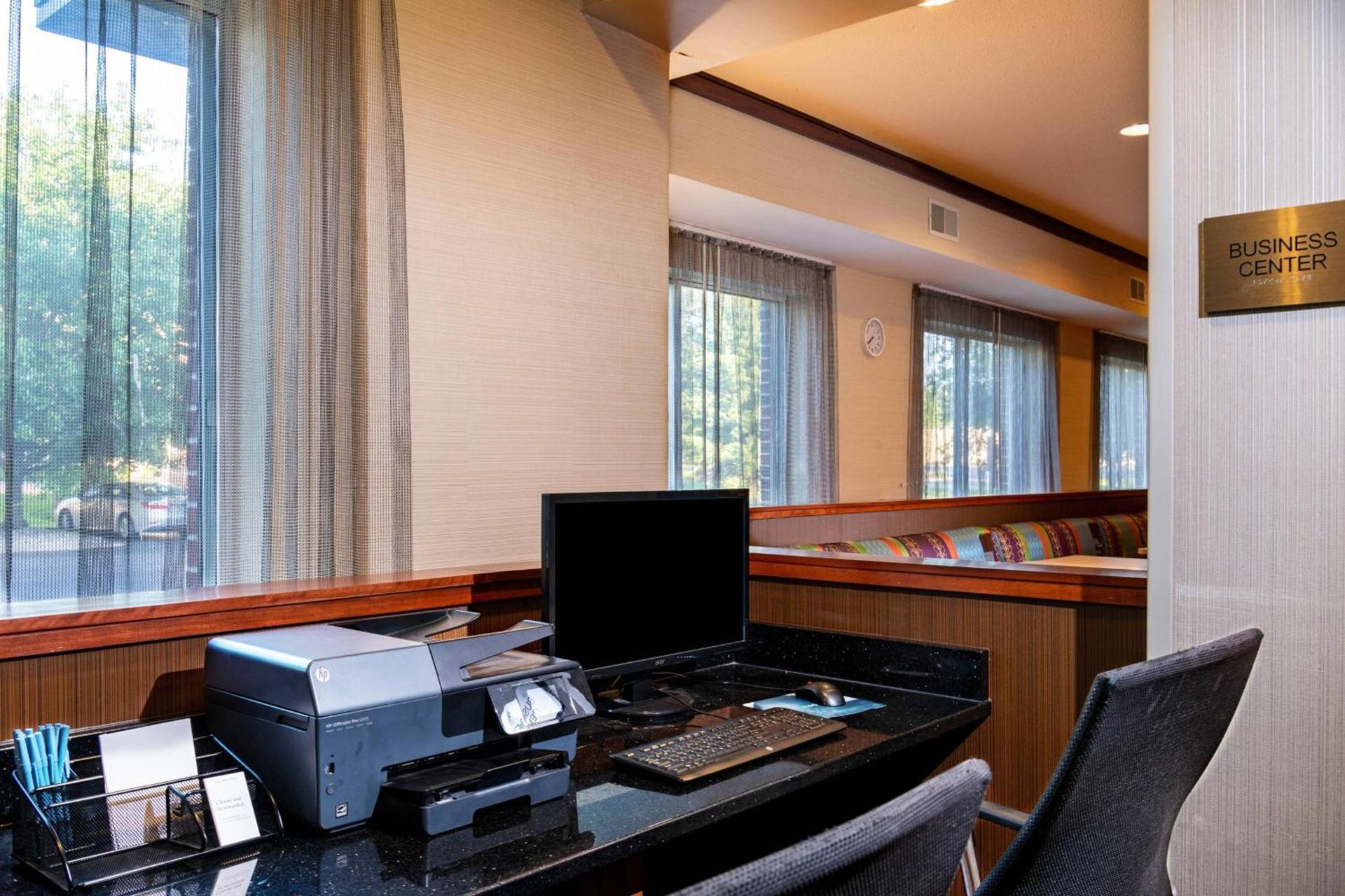 Fairfield Inn by Marriott Battle Creek photo 13