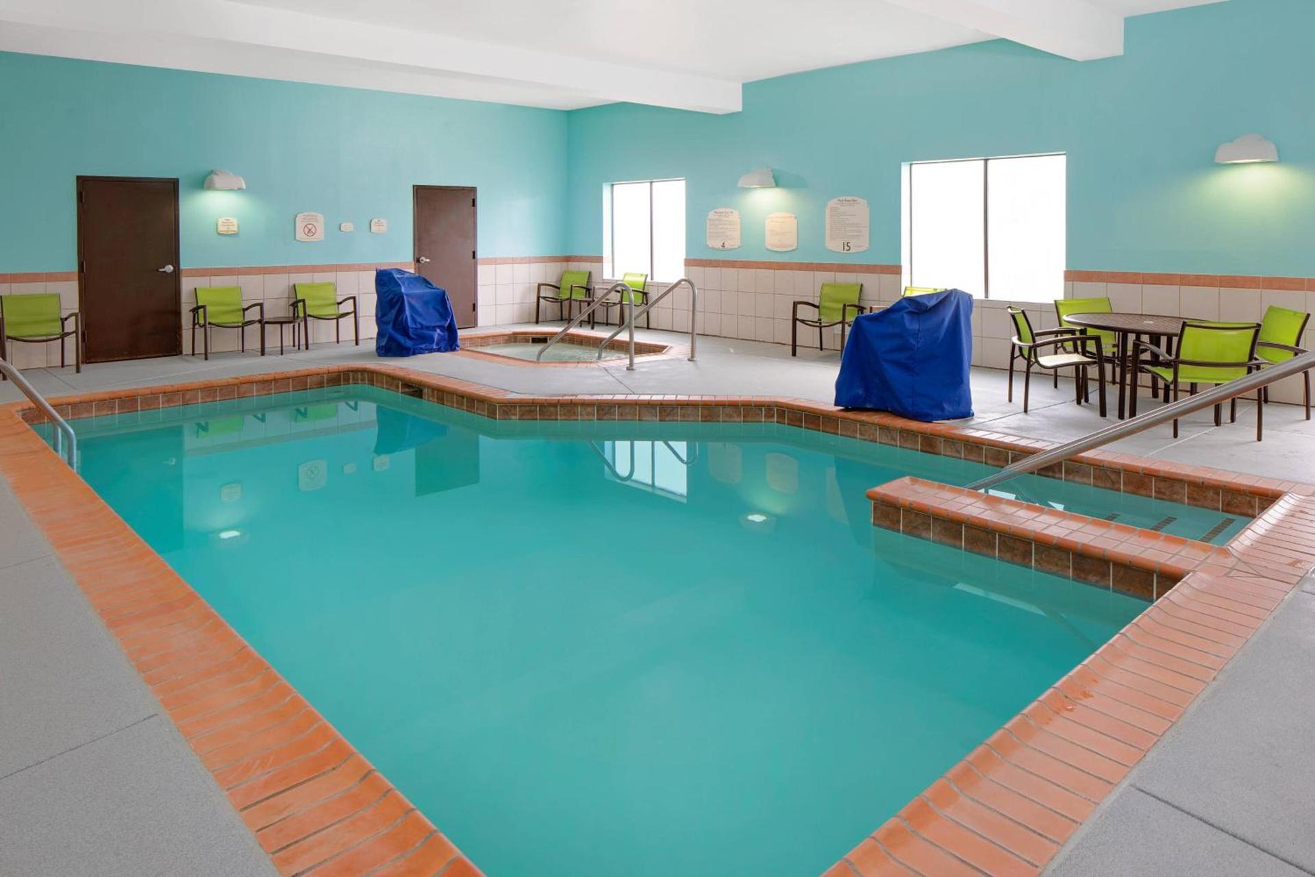 Comfort Suites Ardmore photo 22