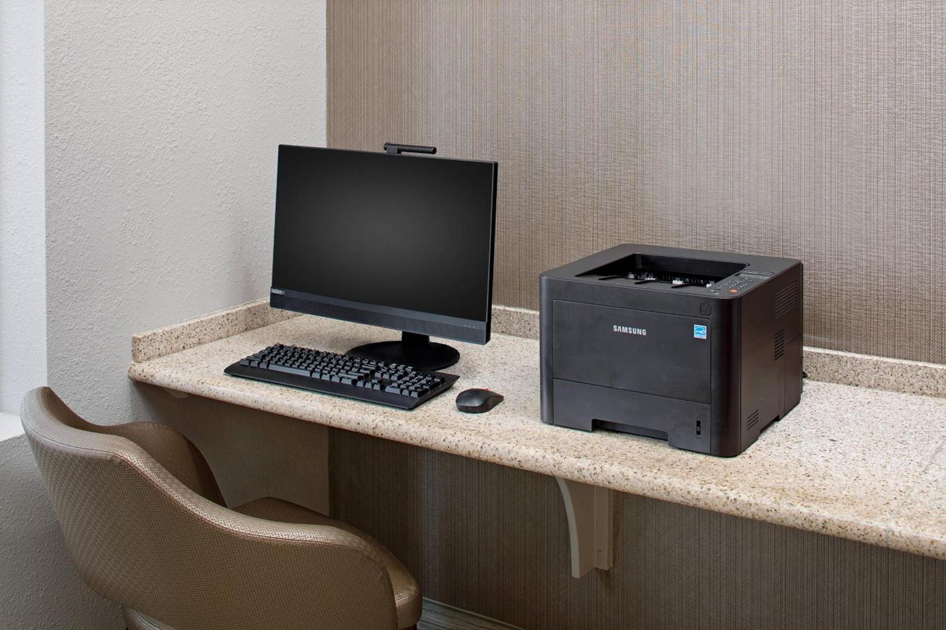 Comfort Suites Ardmore photo 15