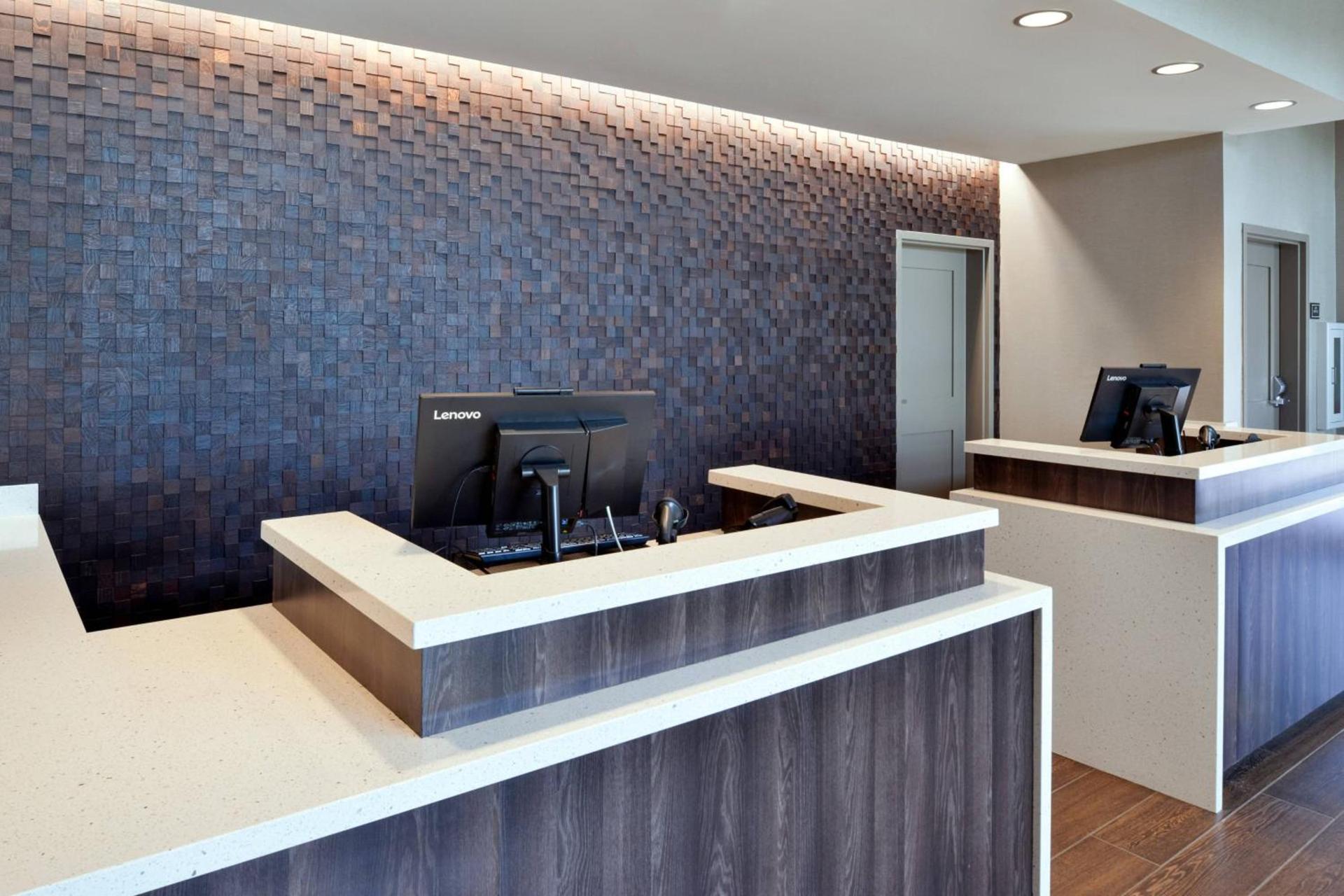 Residence Inn by Marriott Bakersfield West photo 2