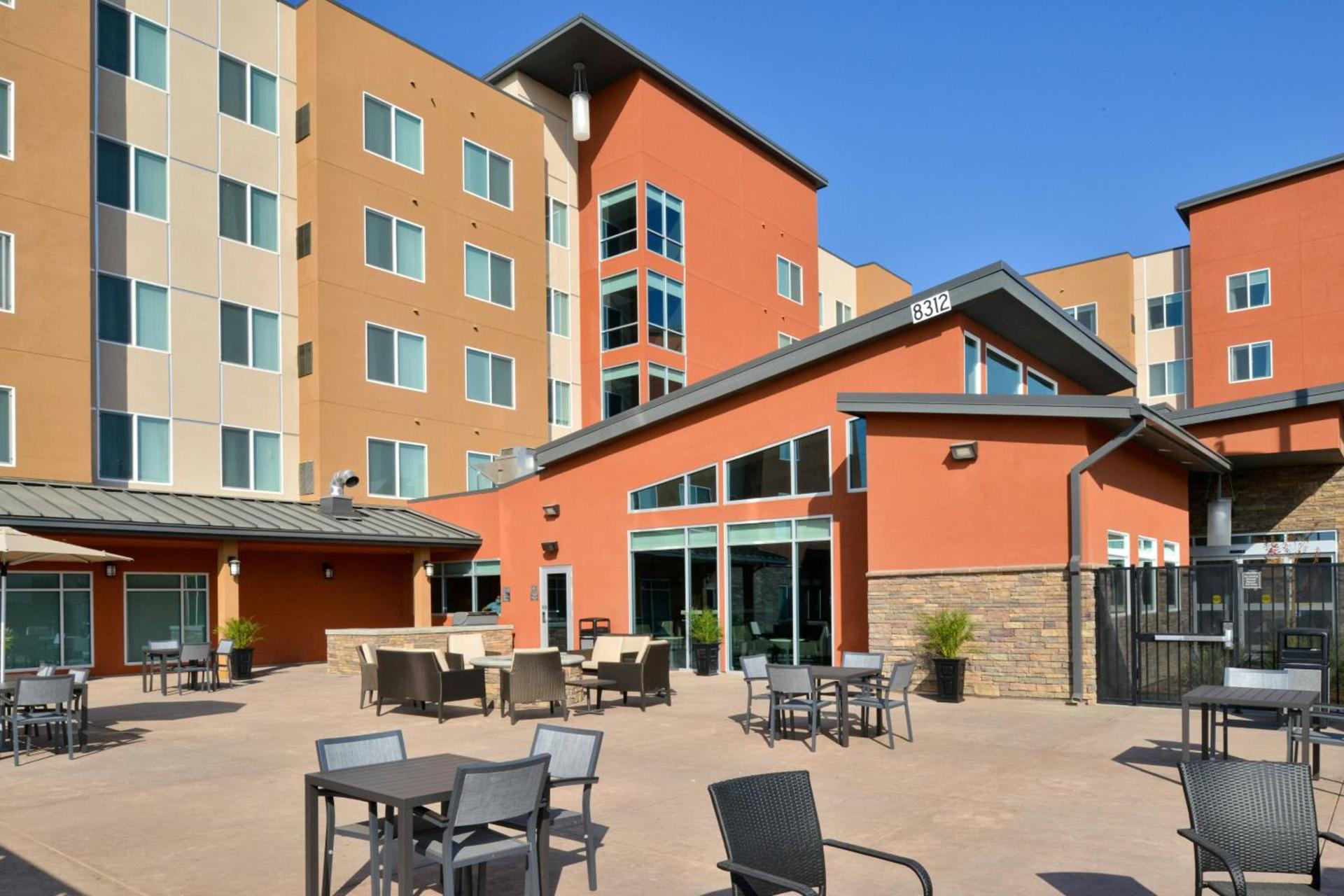 Residence Inn by Marriott Bakersfield West photo 21