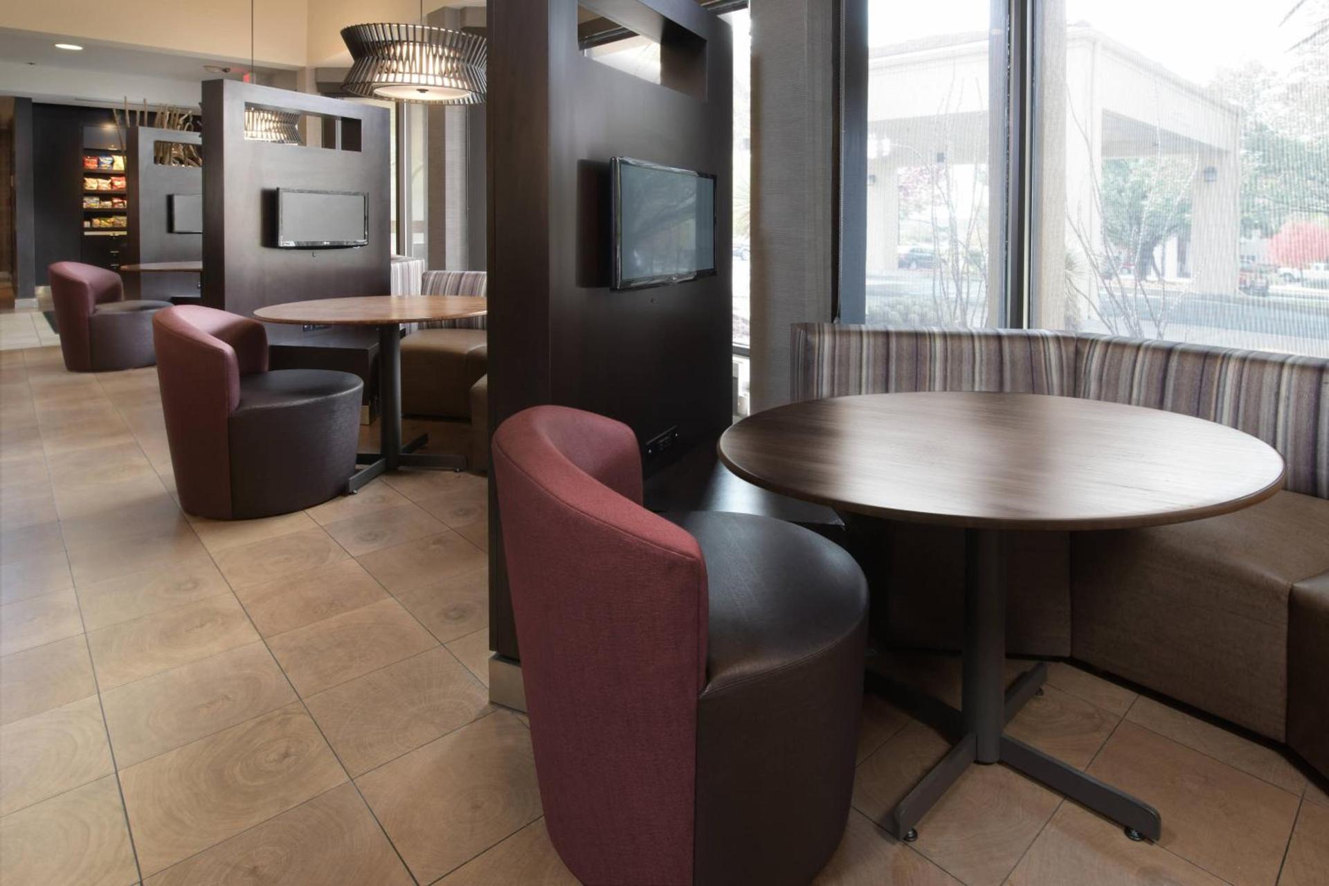 Courtyard by Marriott Albuquerque Airport photo 15