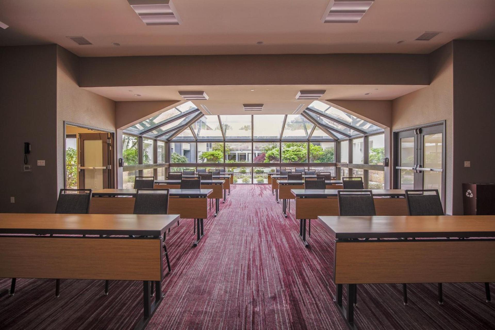 Courtyard by Marriott Lincroft Red Bank photo 44