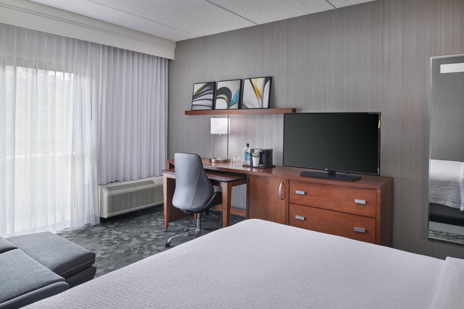 Courtyard Chicago Oakbrook Terrace photo 14