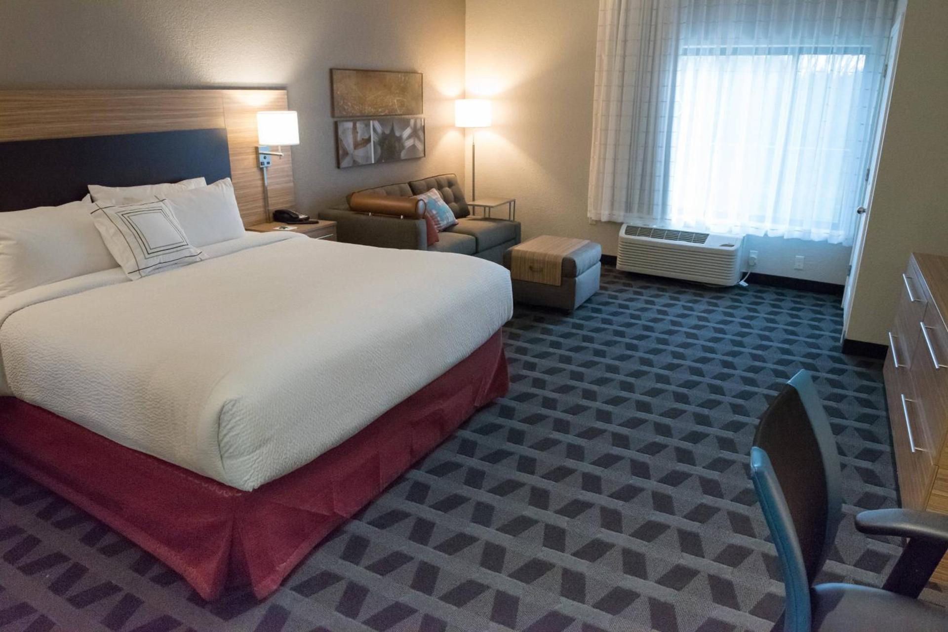 TownePlace Suites by Marriott Battle Creek photo 7