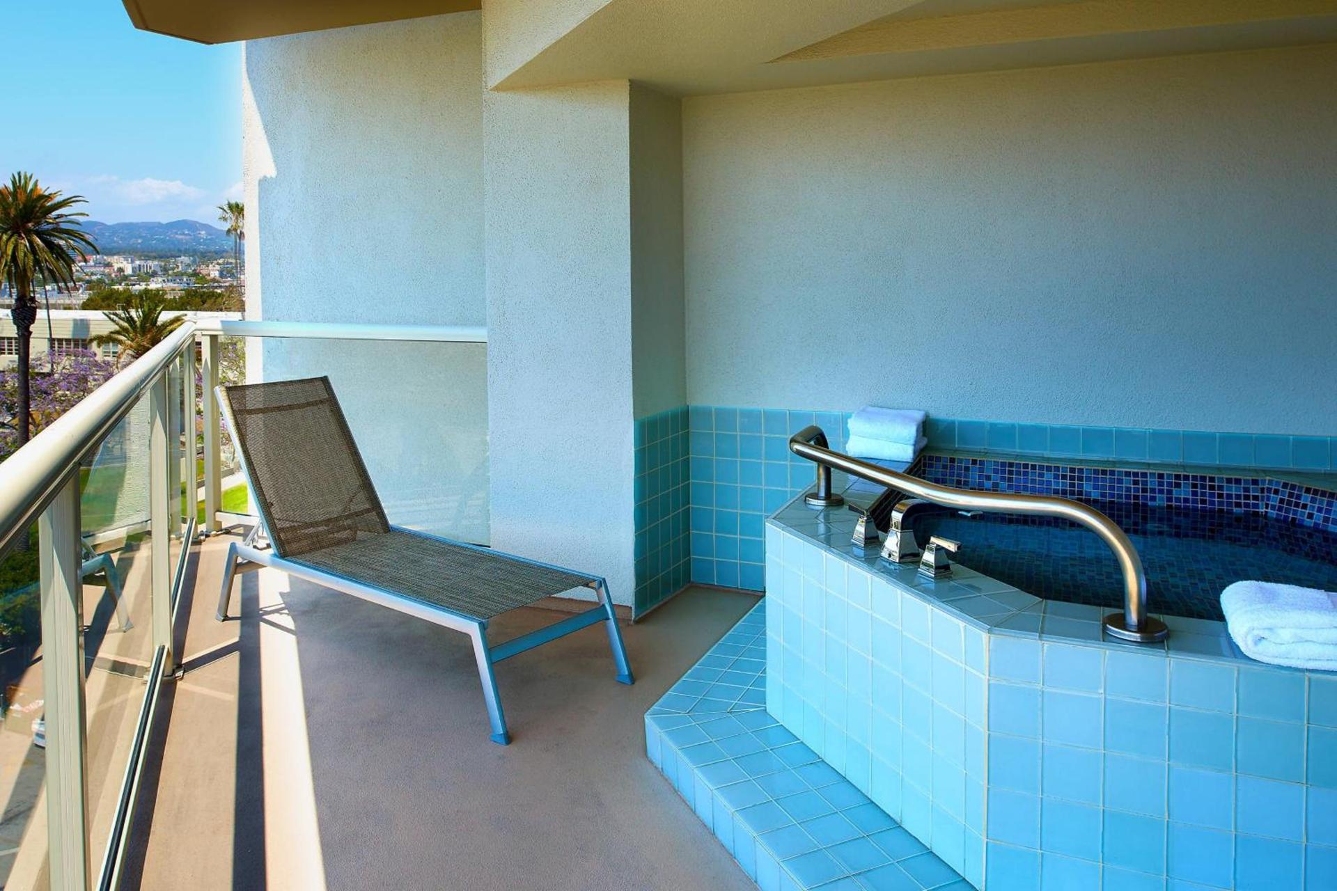 Hyatt Centric Delfina Santa Monica photo 32
