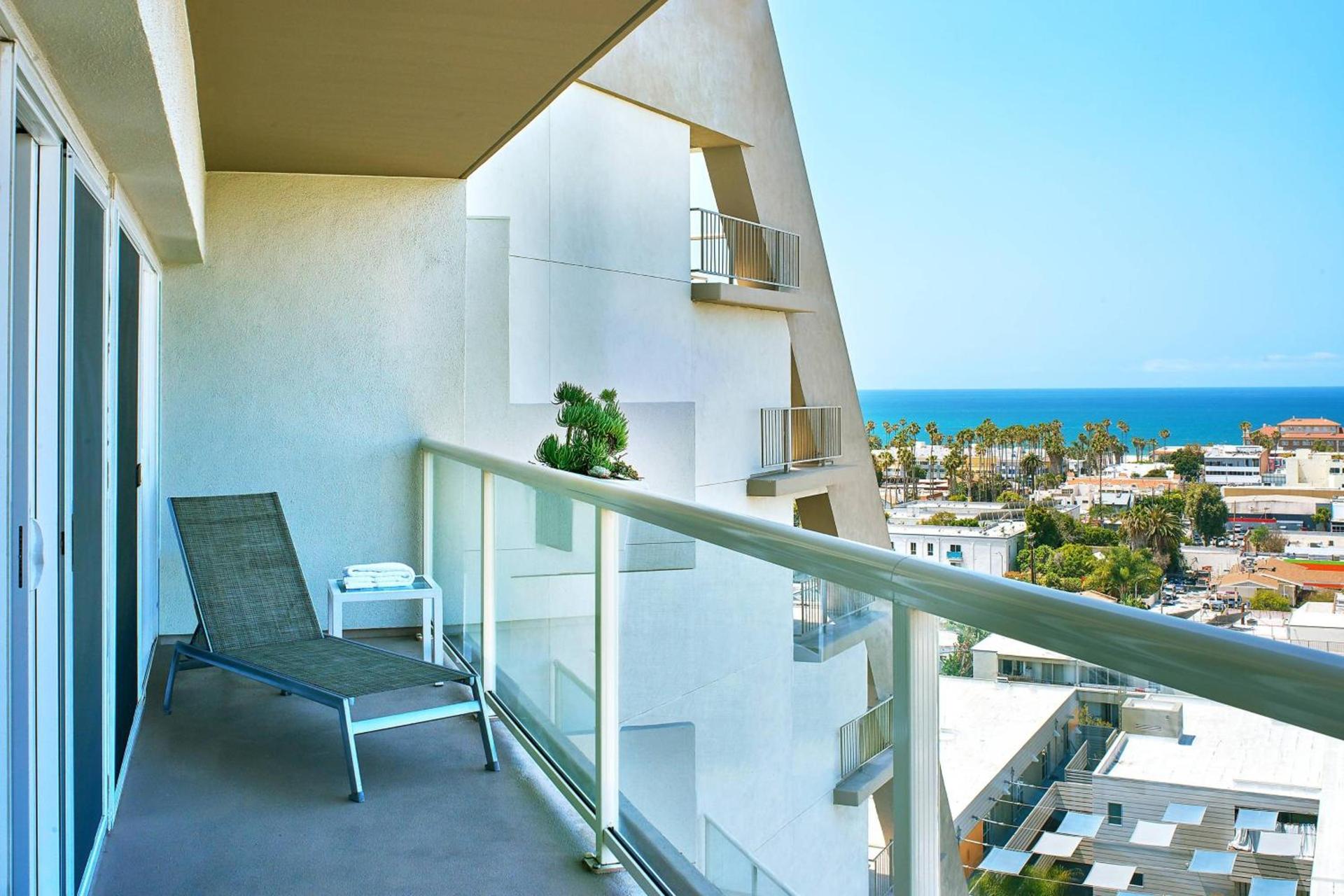 Hyatt Centric Delfina Santa Monica photo 35