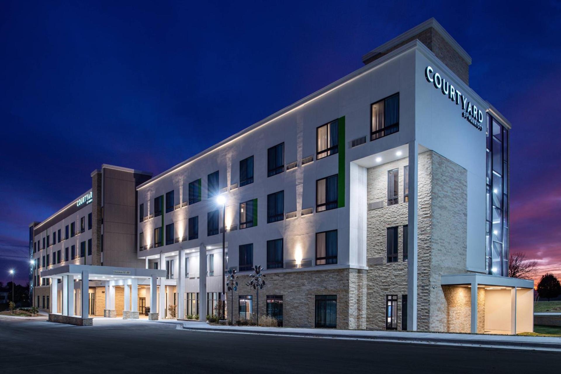 Courtyard Kansas City Olathe photo 1