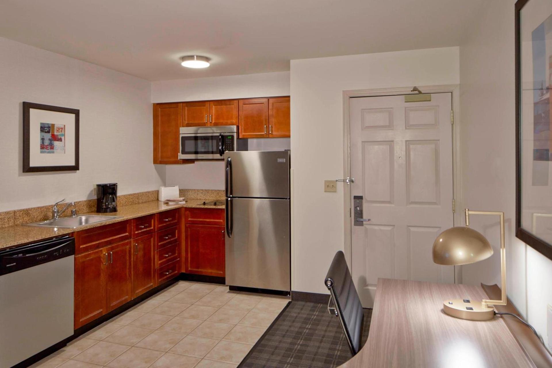Residence Inn Milwaukee Downtown photo 13