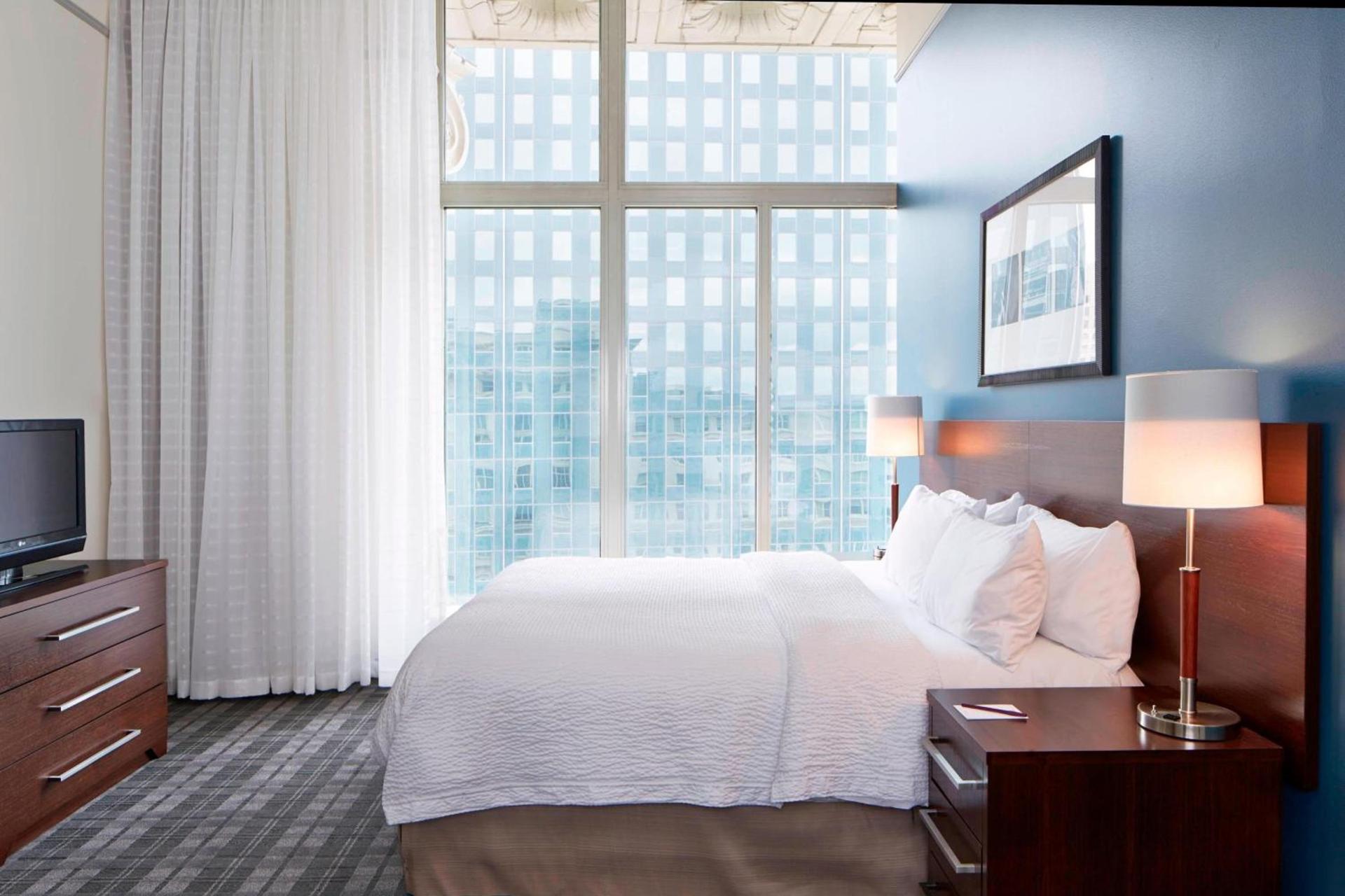 Residence Inn Milwaukee Downtown photo 10