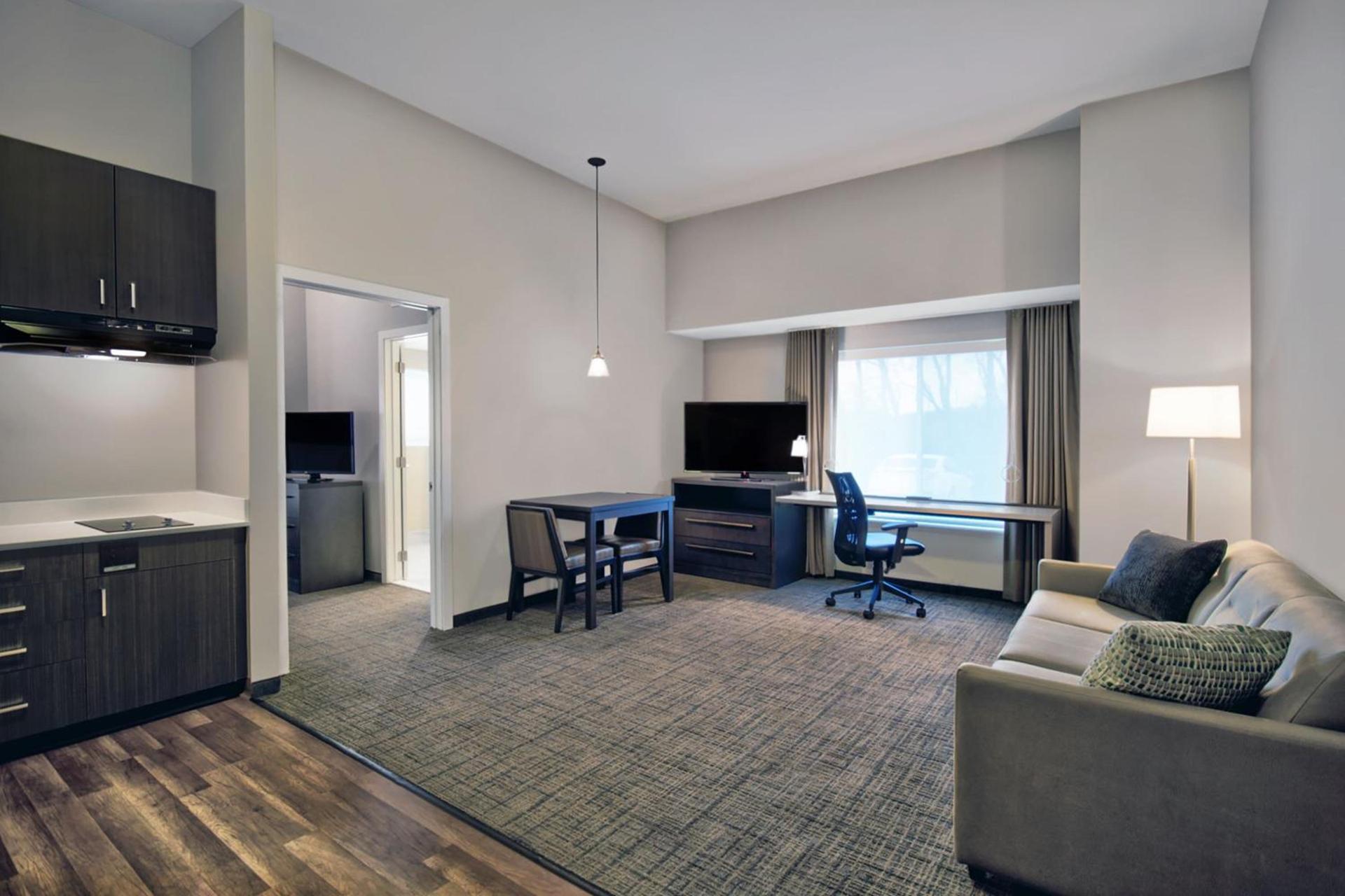 Residence Inn by Marriott Reading photo 12