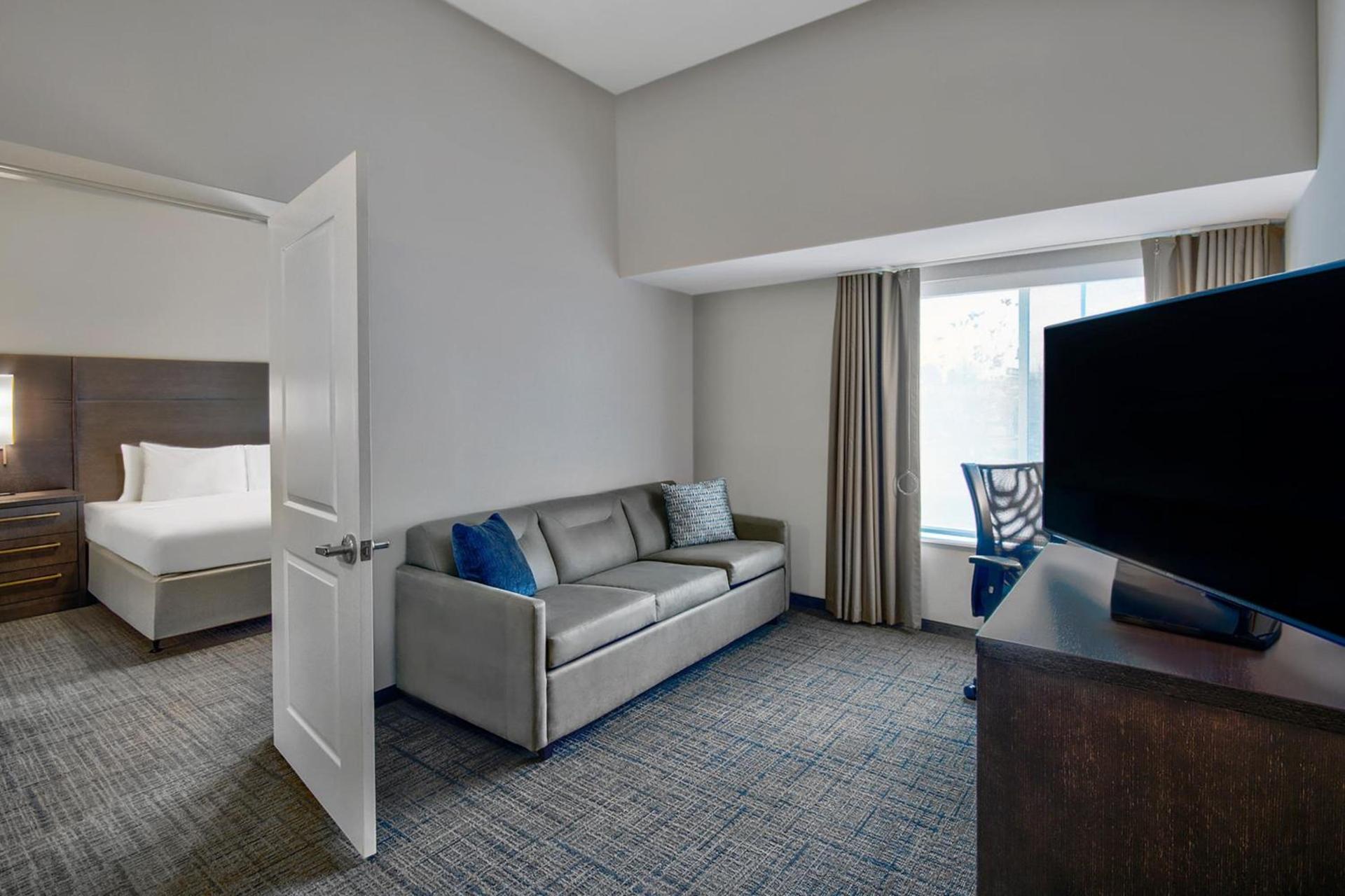 Residence Inn by Marriott Reading photo 14