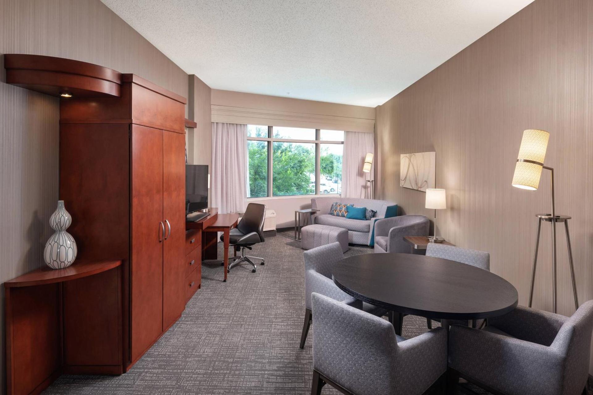 Courtyard by Marriott Greenville Downtown photo 27