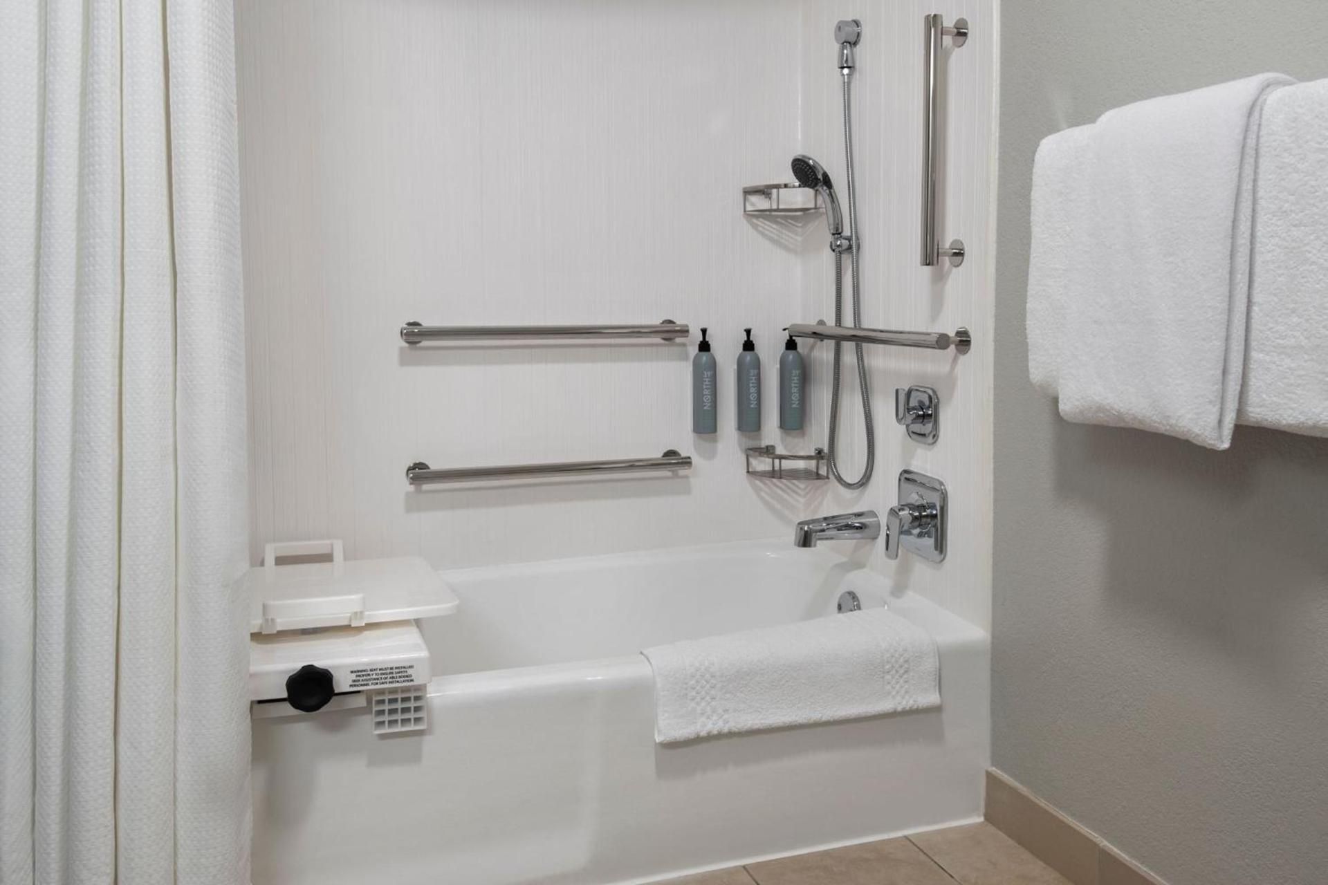 Courtyard By Marriott Baltimore Hunt Valley photo 22