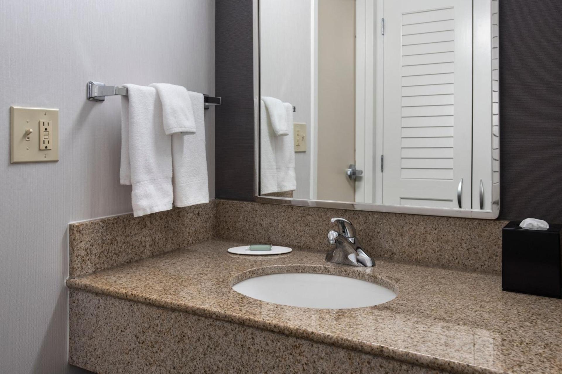 Courtyard By Marriott Baltimore Hunt Valley photo 10