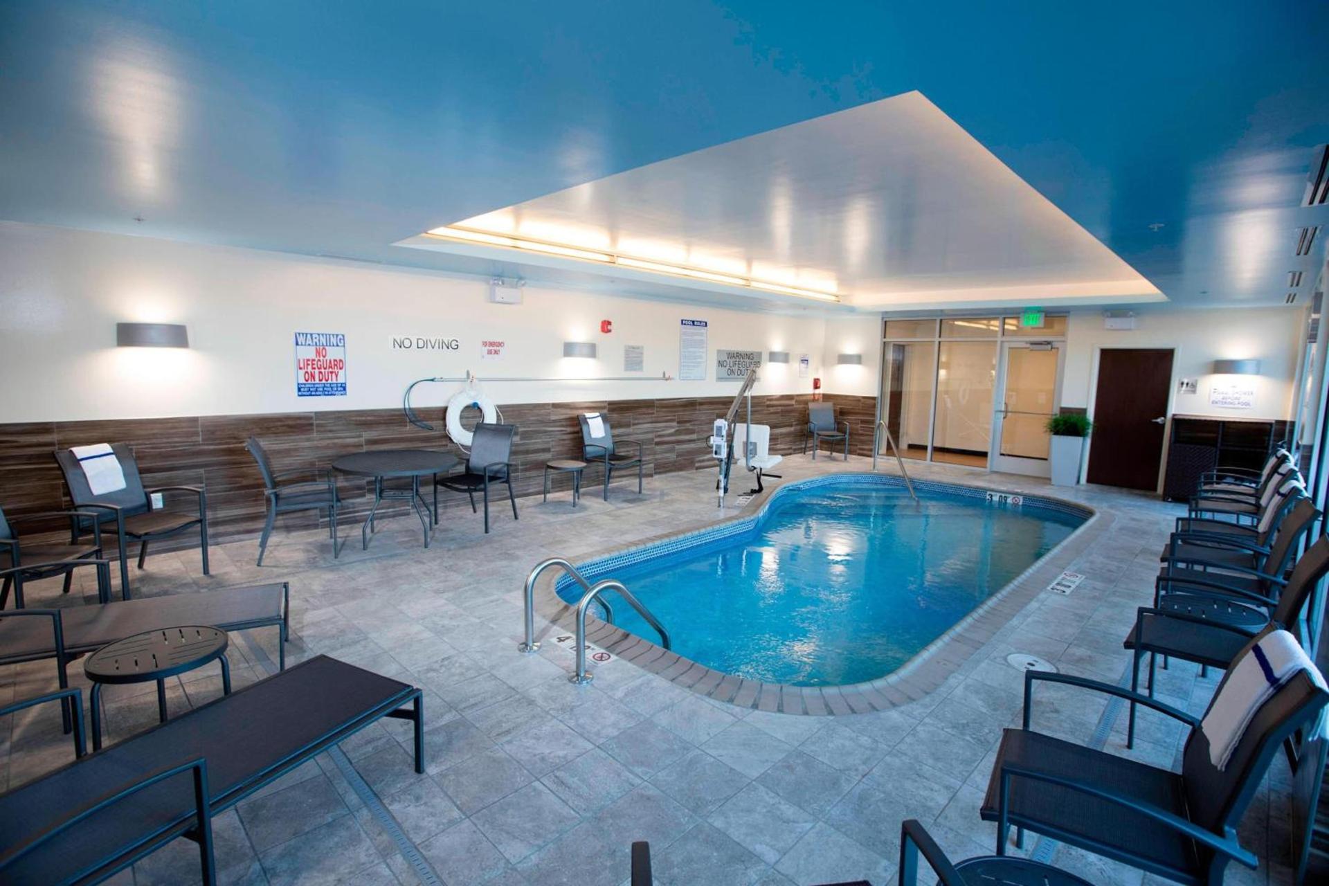 Fairfield Inn & Suites by Marriott Detroit Lakes photo 16