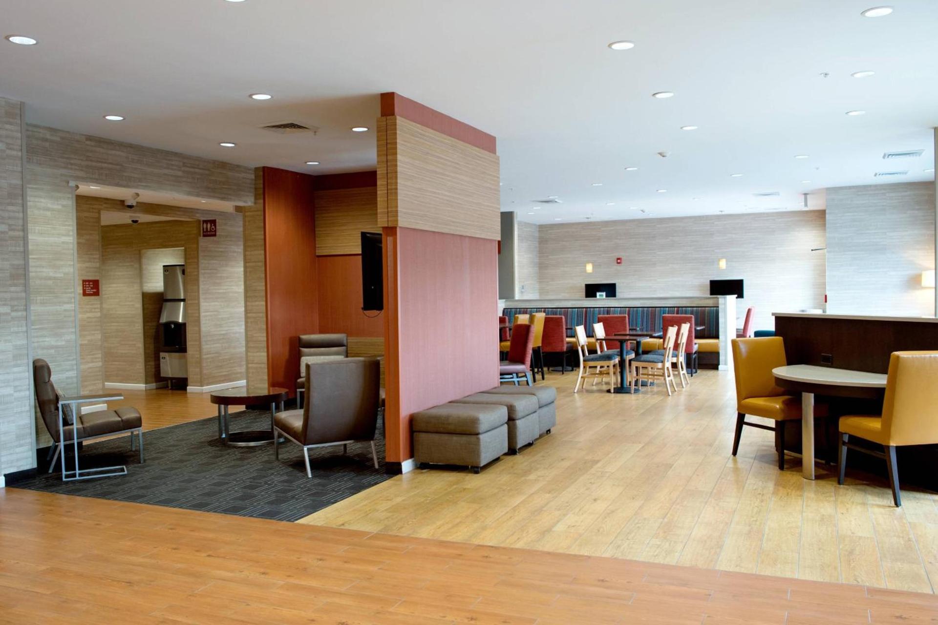 TownePlace Suites by Marriott Ames photo 20