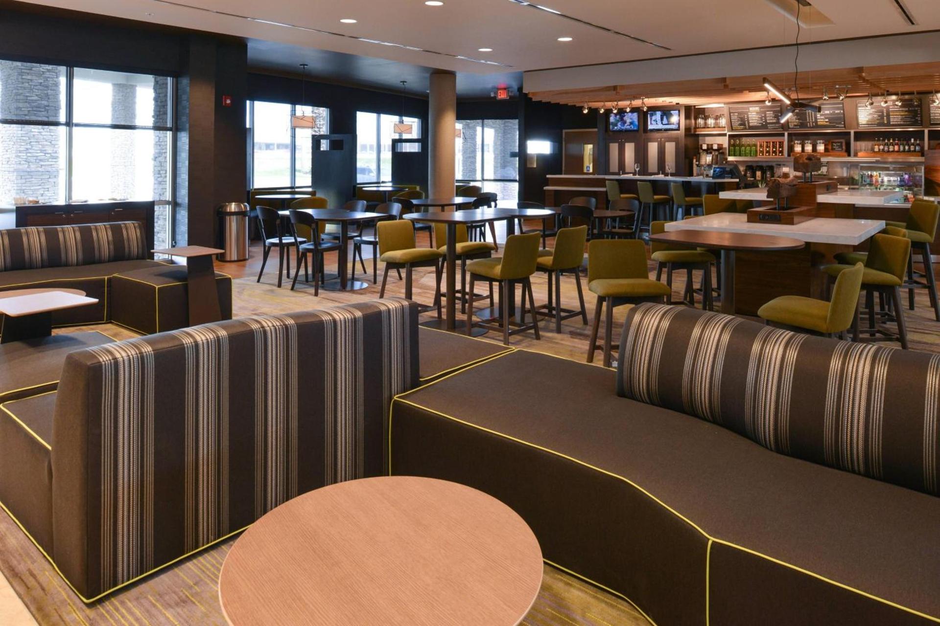 Courtyard by Marriott St. Louis St. Peters photo 24