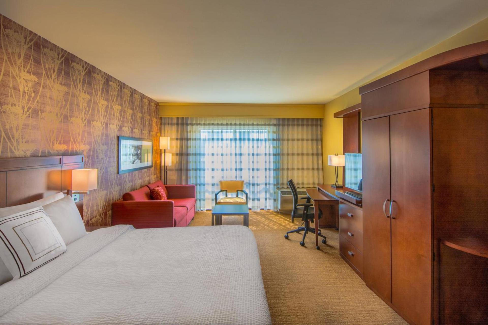 Courtyard by Marriott Charleston Downtown/Civic Center photo 12