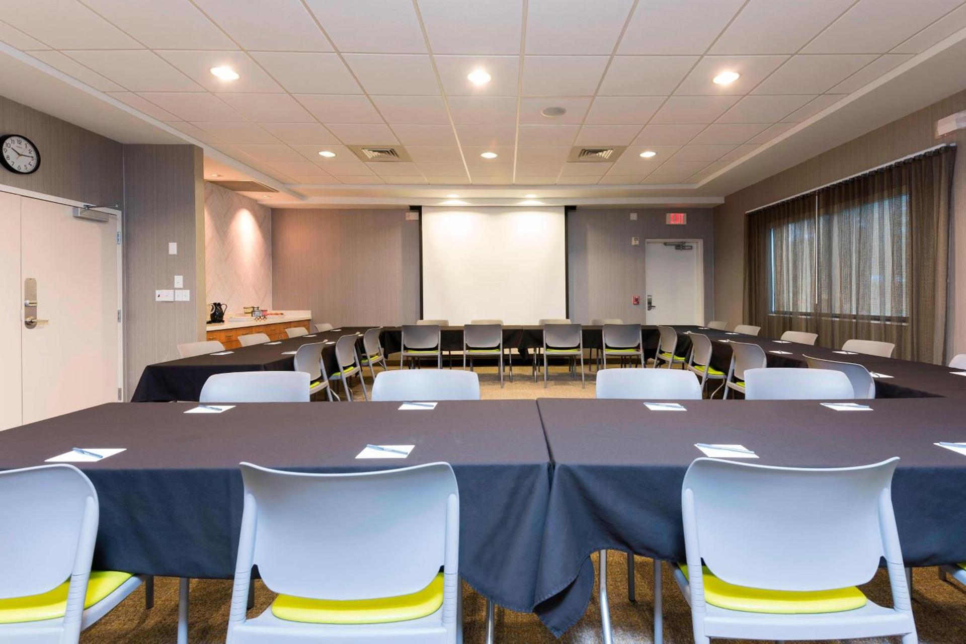 SpringHill Suites Detroit Auburn Hills photo 24