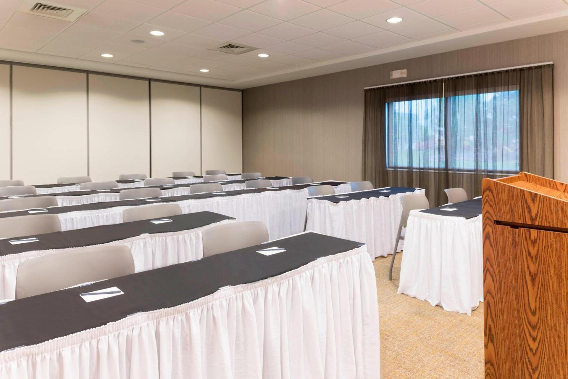 SpringHill Suites Detroit Auburn Hills photo 25