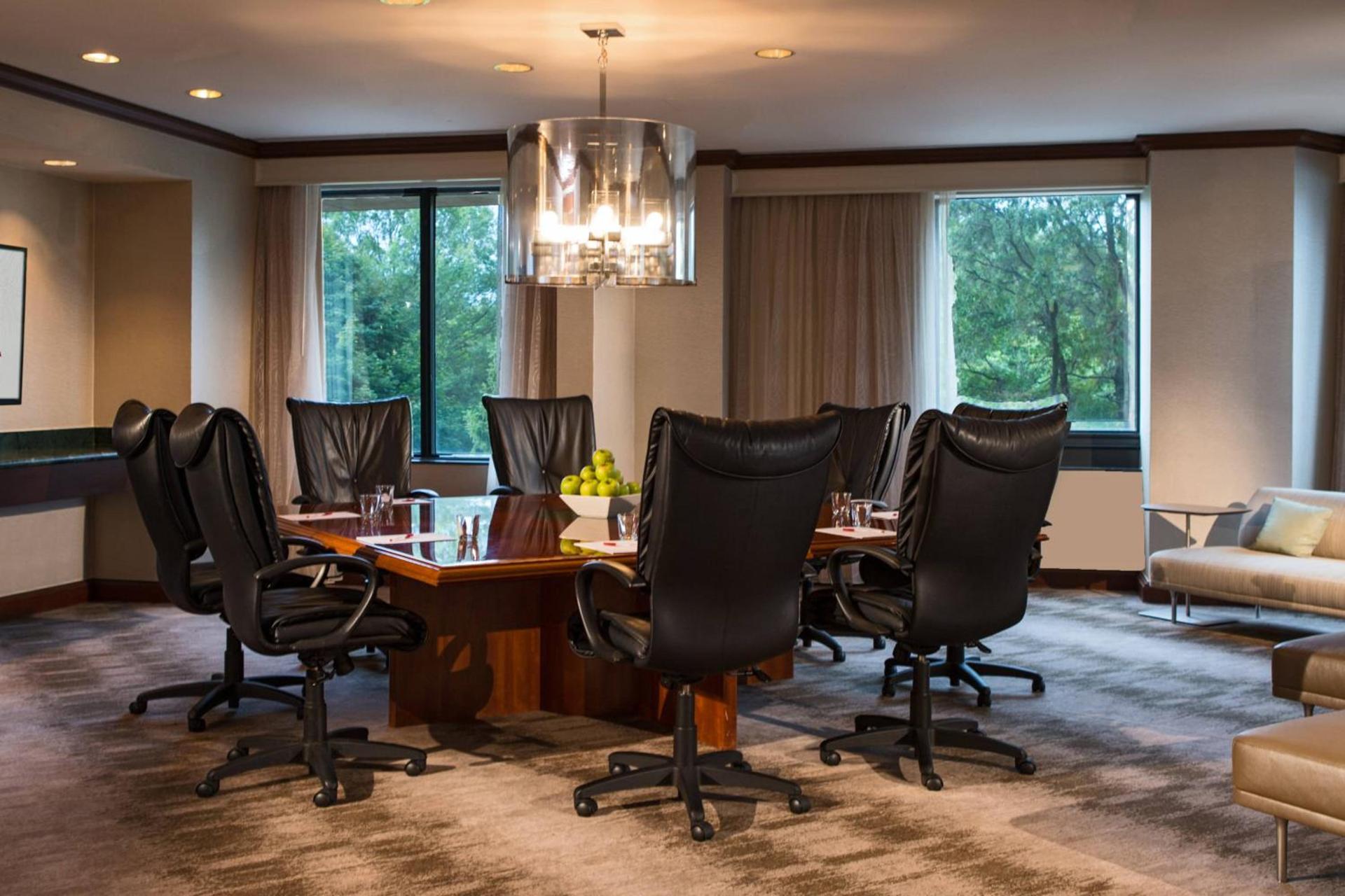 Washington Dulles Marriott Suites photo 32