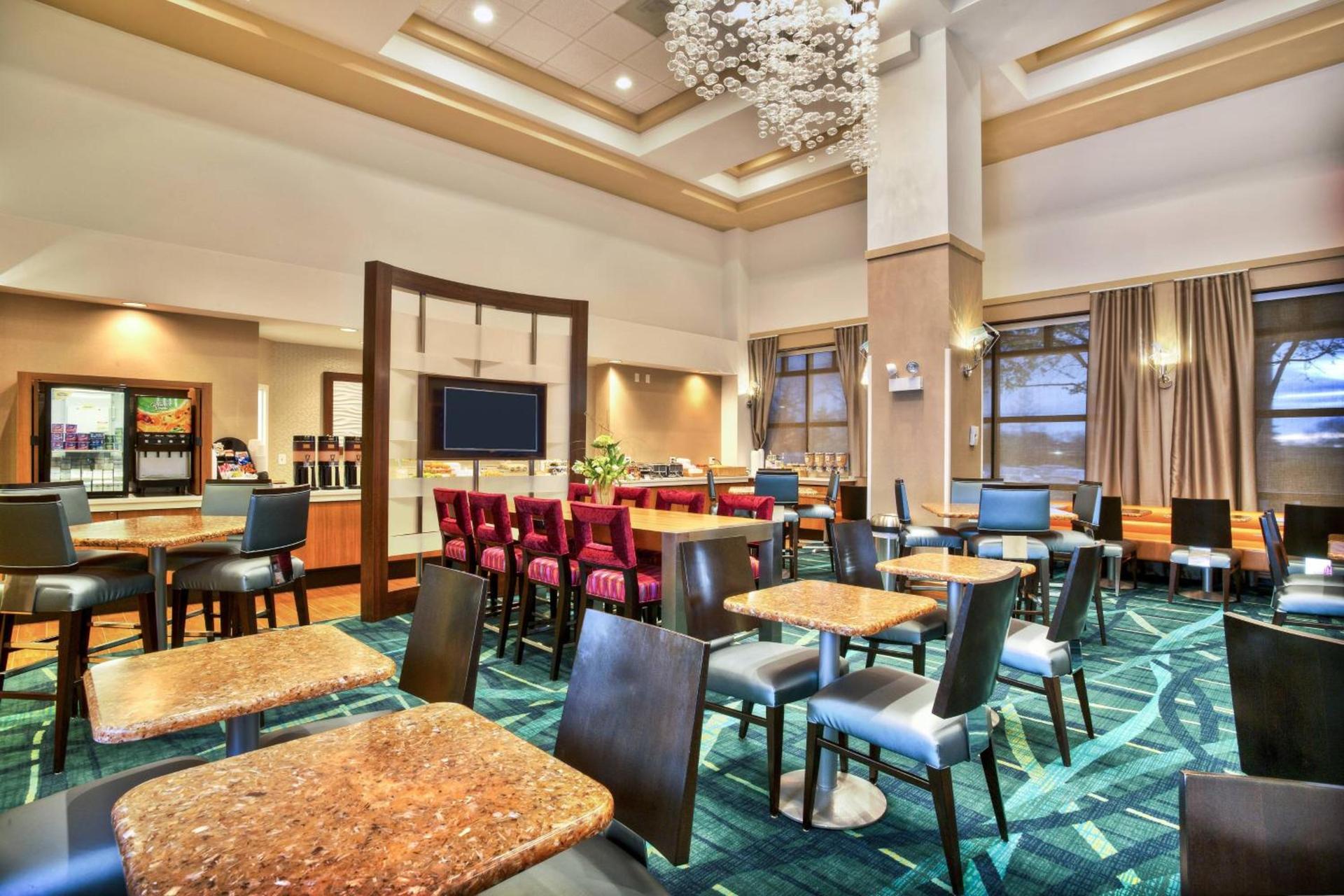 Springhill Suites by Marriott Chicago Elmhurst Oakbrook Area photo 9