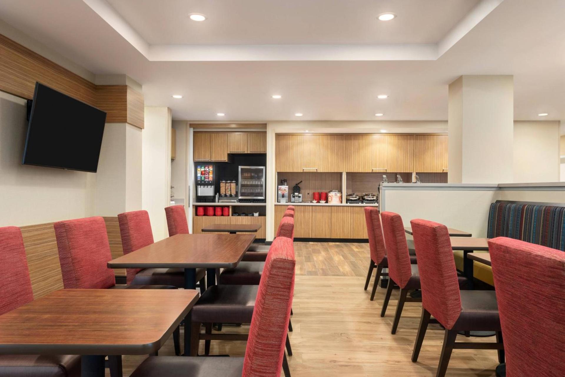 TownePlace Suites by Marriott Janesville photo 23