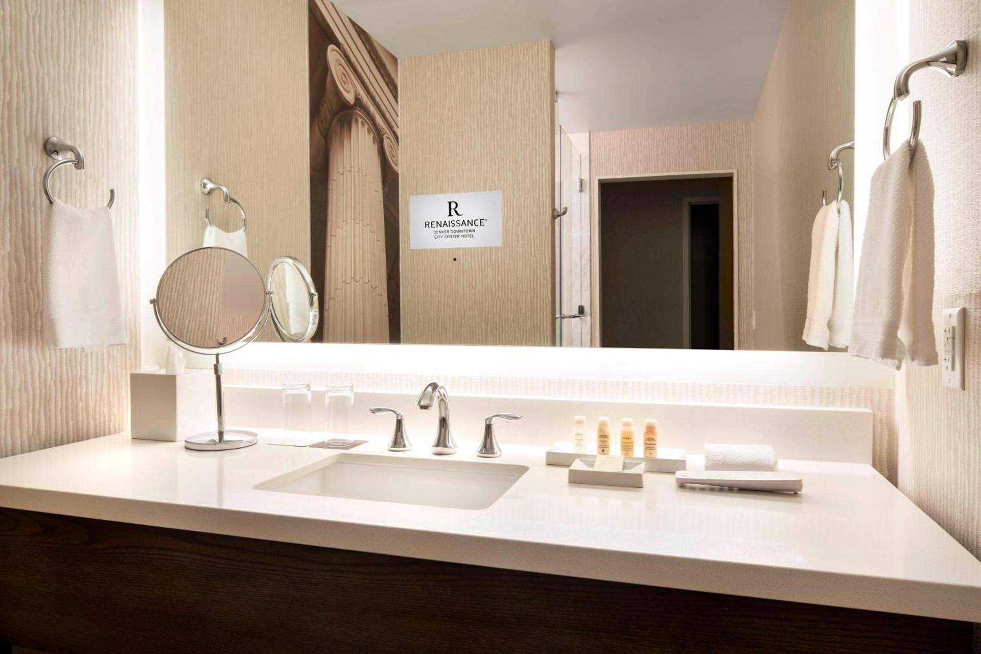 Renaissance Denver Downtown City Center Hotel photo 13