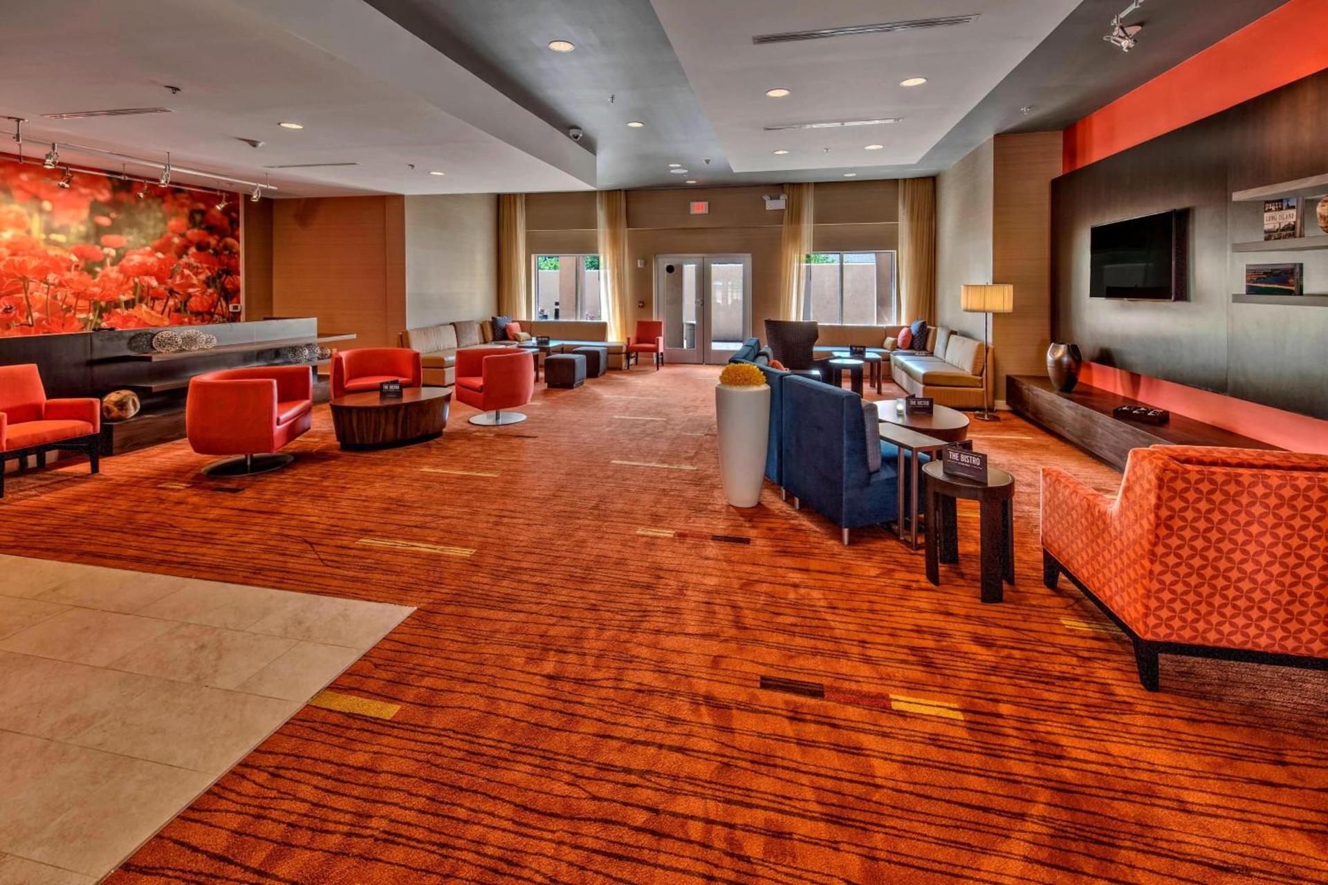 Courtyard by Marriott Westbury Long Island photo 4