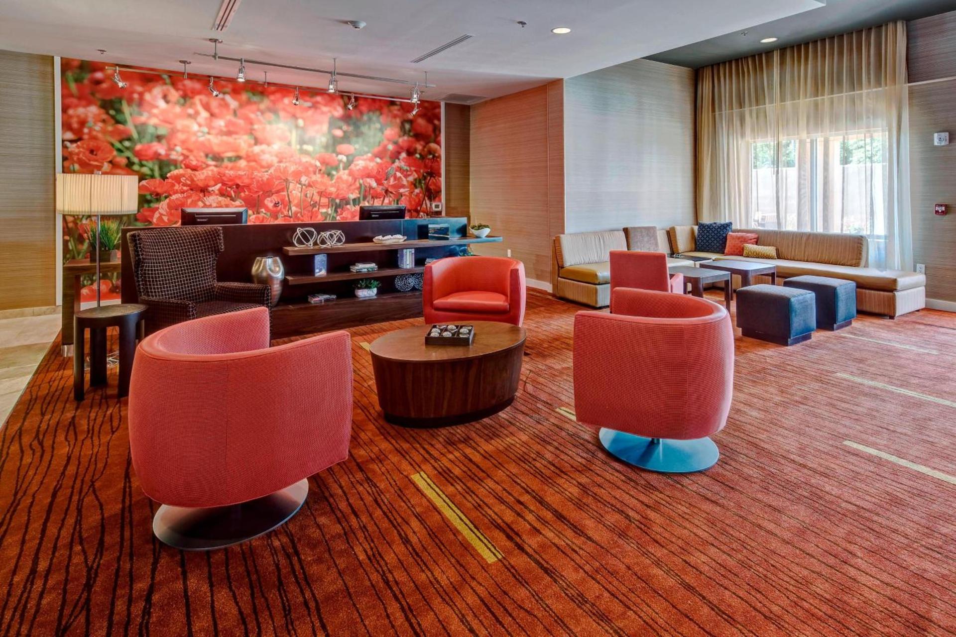 Courtyard by Marriott Westbury Long Island photo 5