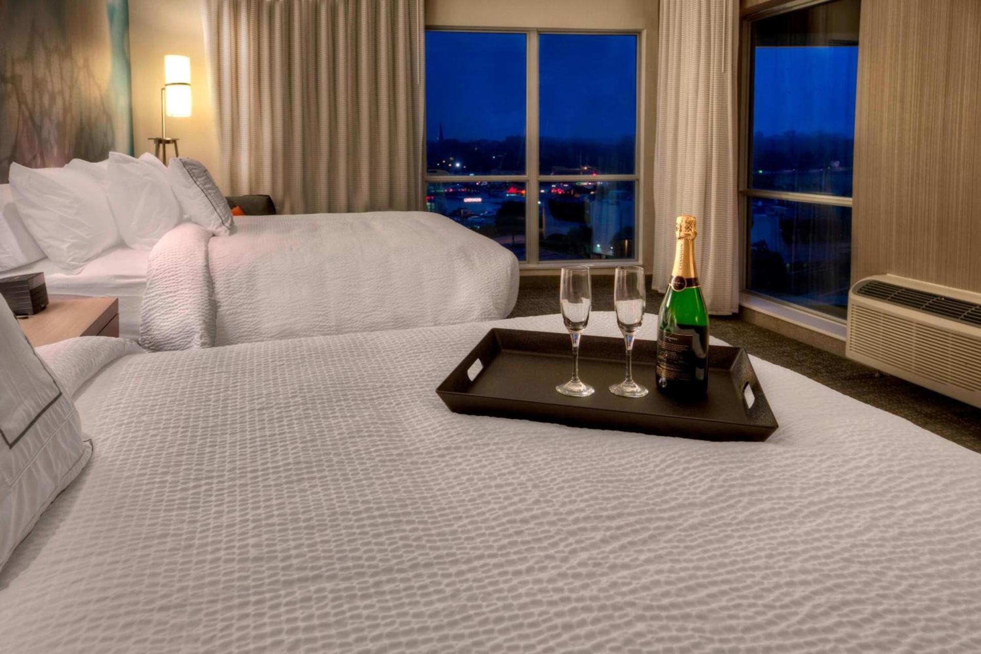 Courtyard by Marriott Westbury Long Island photo 15