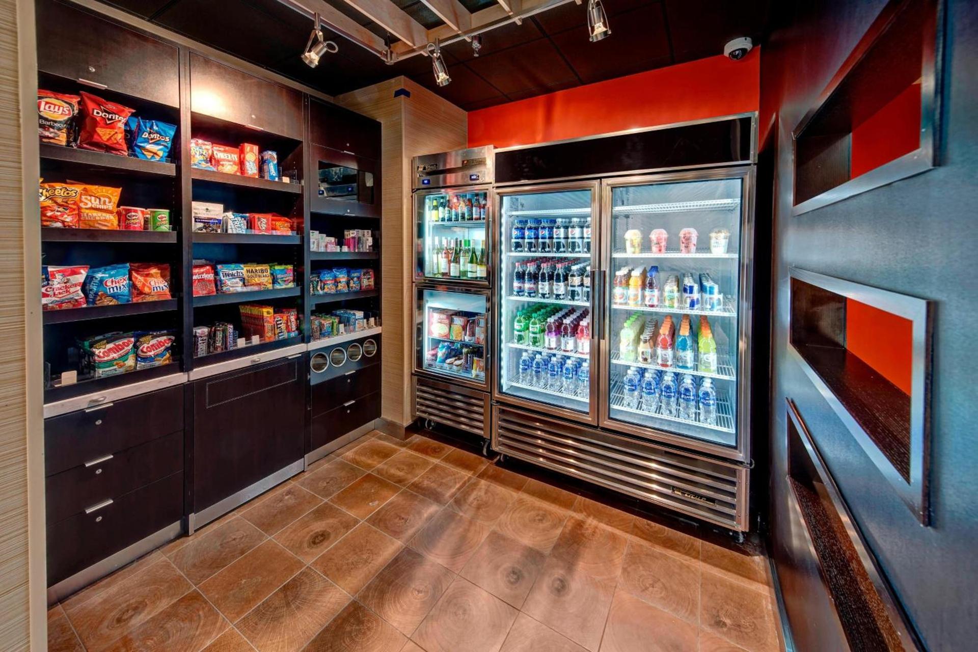 Courtyard by Marriott Westbury Long Island photo 24