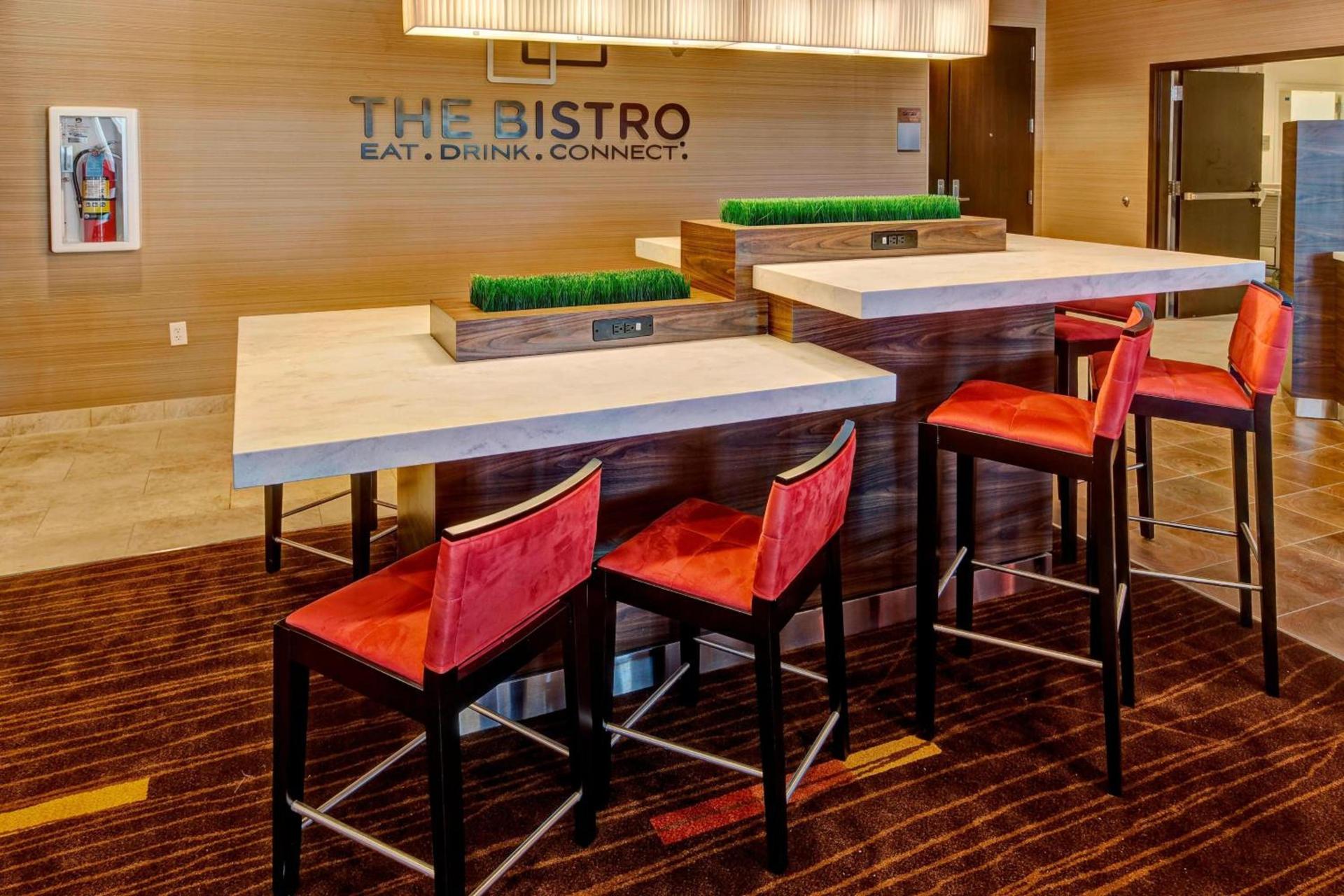Courtyard by Marriott Westbury Long Island photo 25