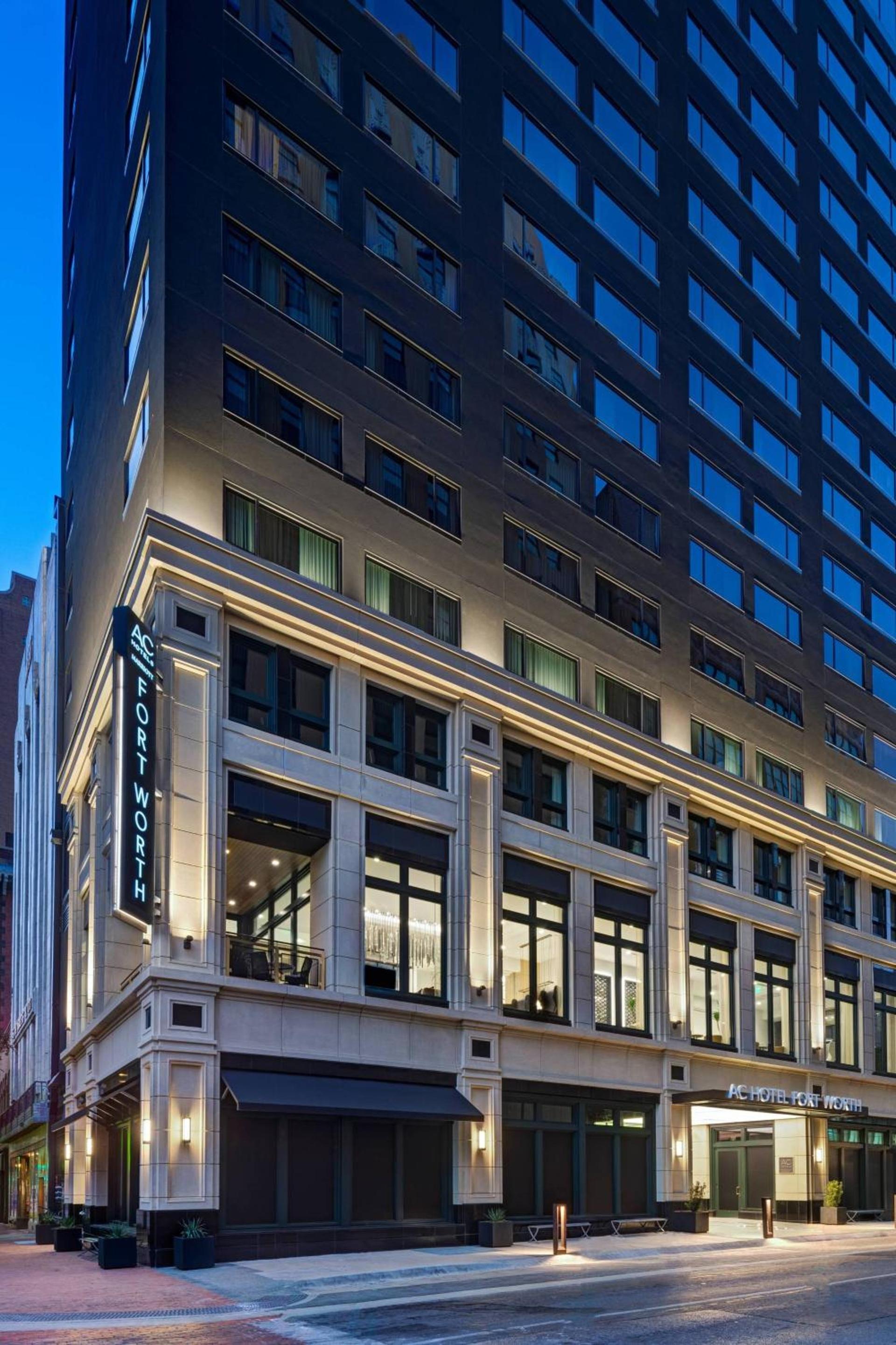 AC Hotel Fort Worth Downtown photo 2