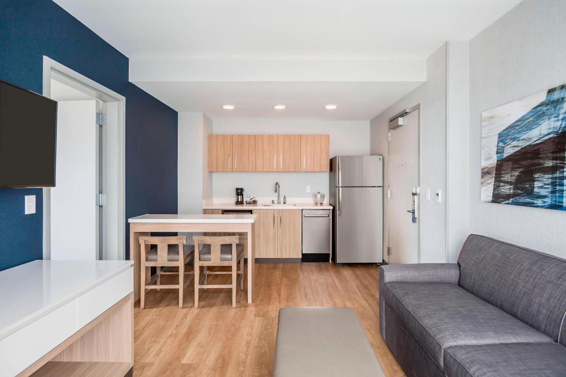 SpringHill Suites Madison photo 9
