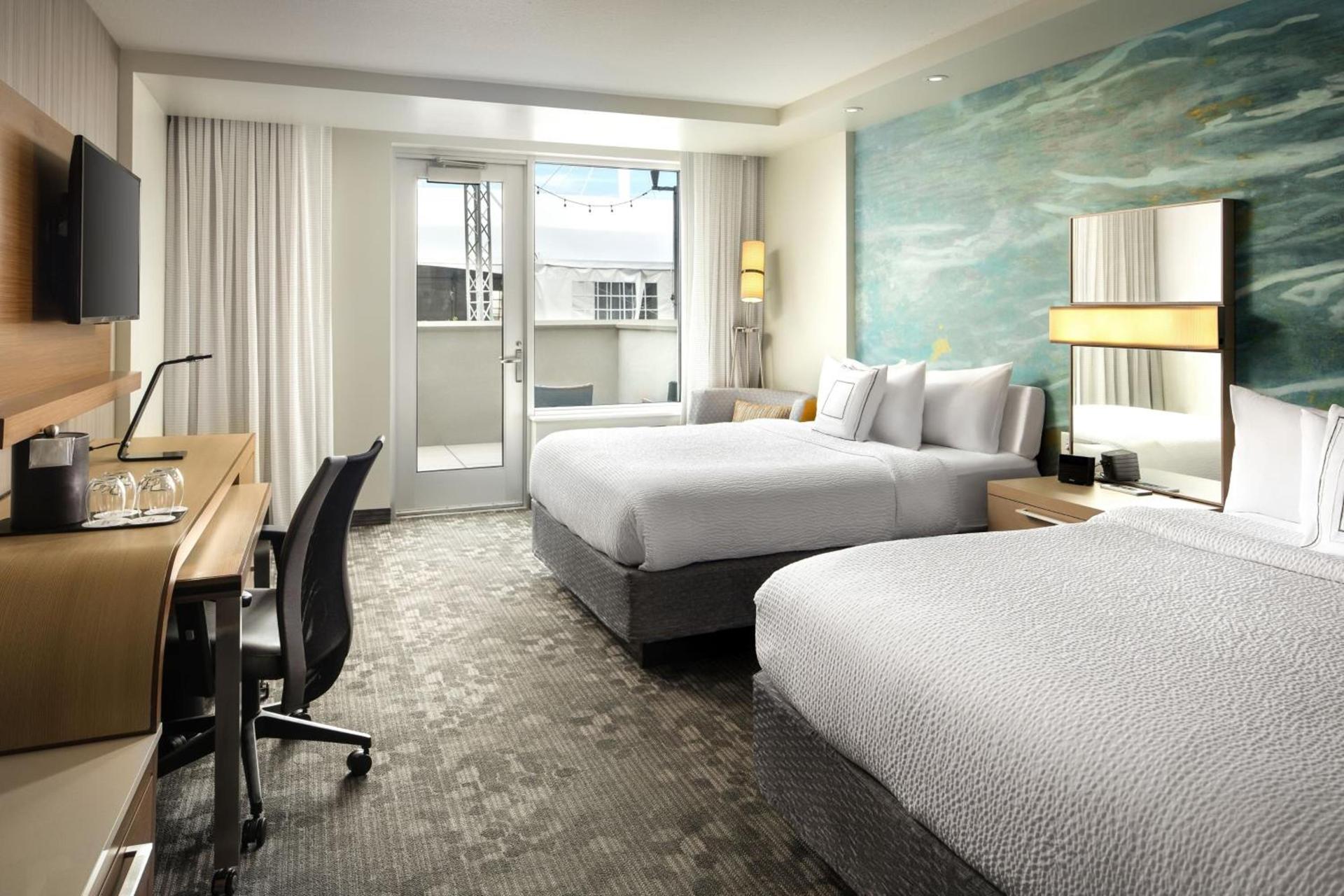 Courtyard by Marriott Erie Bayfront photo 12
