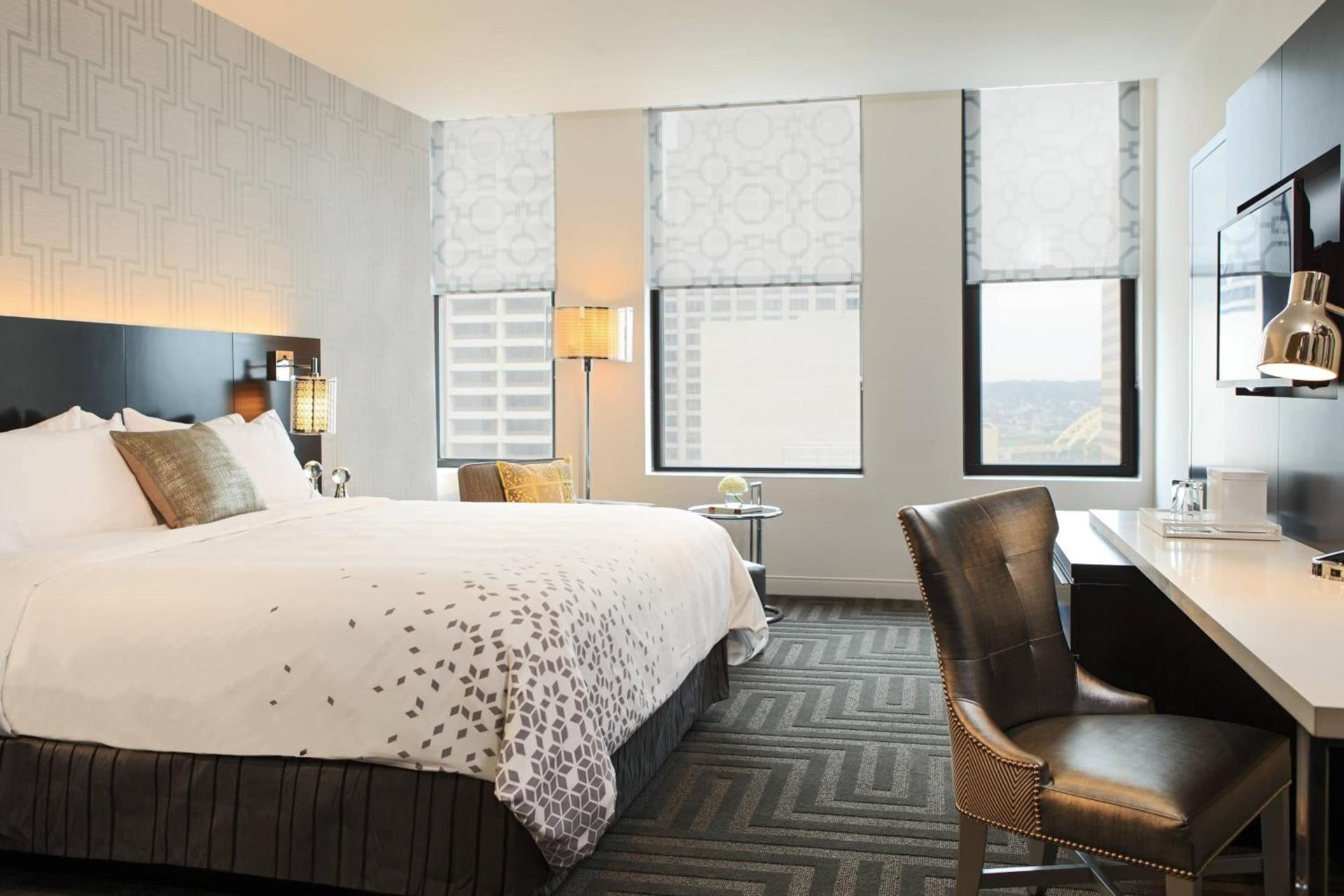 Renaissance Cincinnati Downtown Hotel photo 9