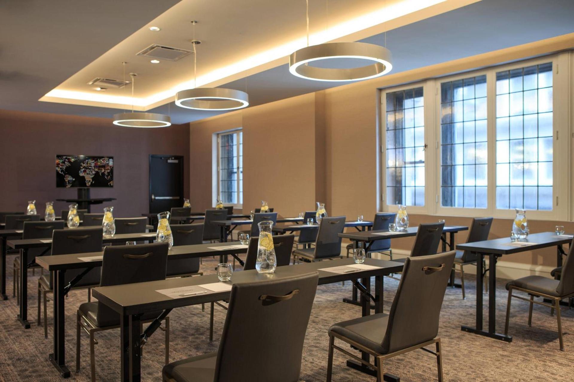 Renaissance Cincinnati Downtown Hotel photo 41