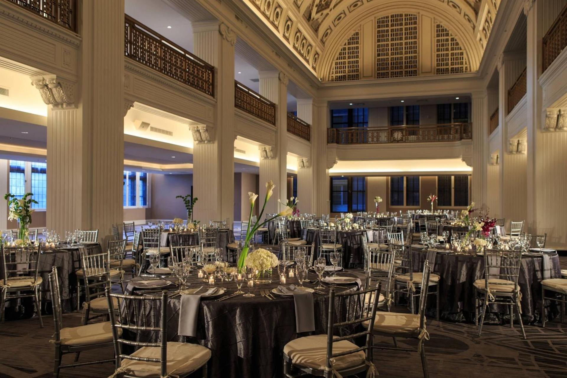 Renaissance Cincinnati Downtown Hotel photo 49