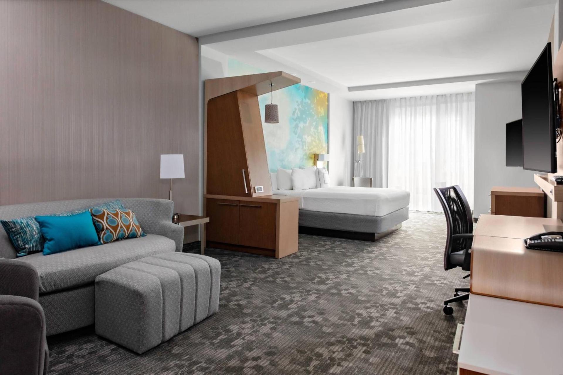 Courtyard by Marriott East Lansing Okemos photo 8