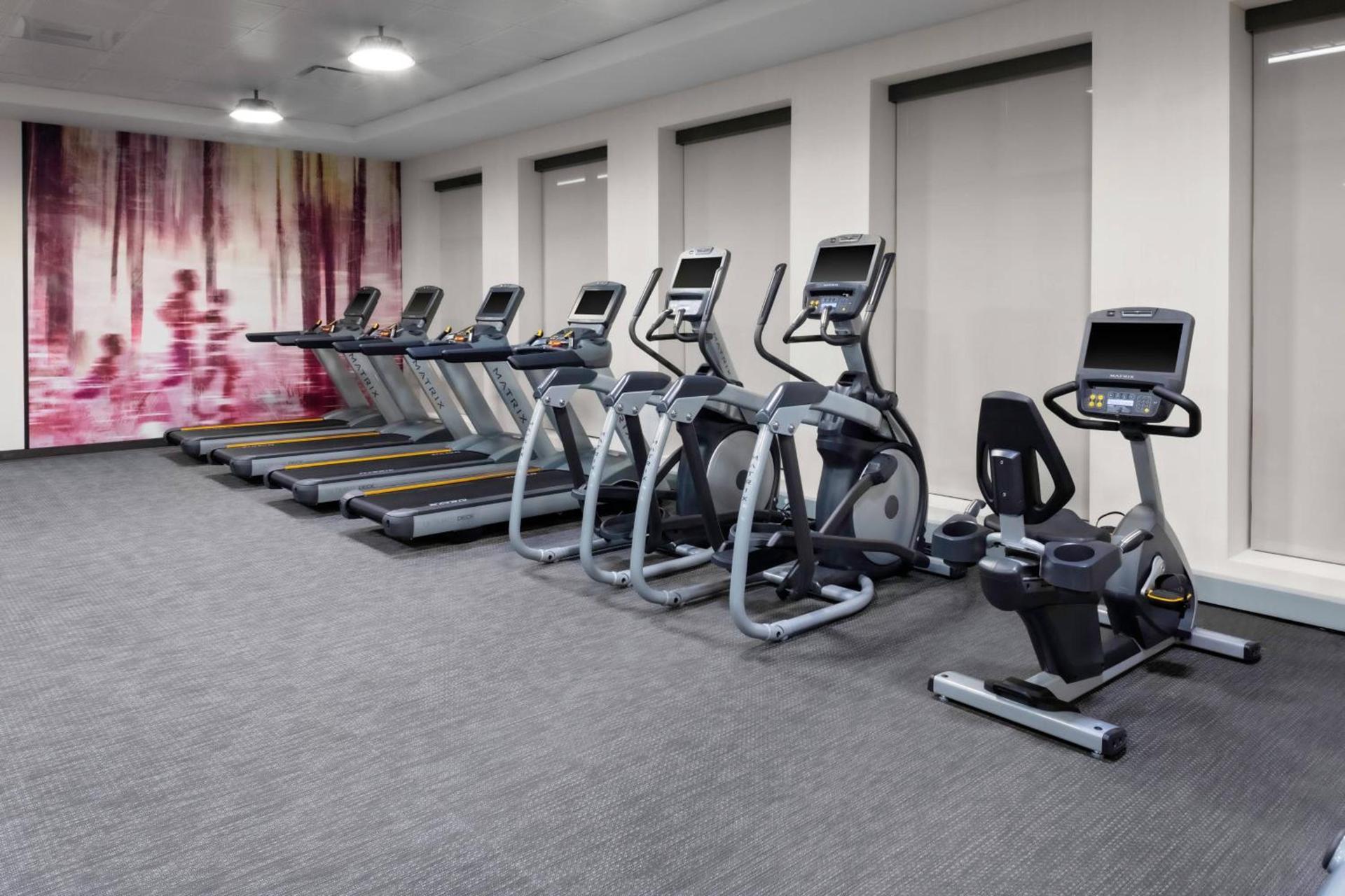 Courtyard by Marriott East Lansing Okemos photo 19