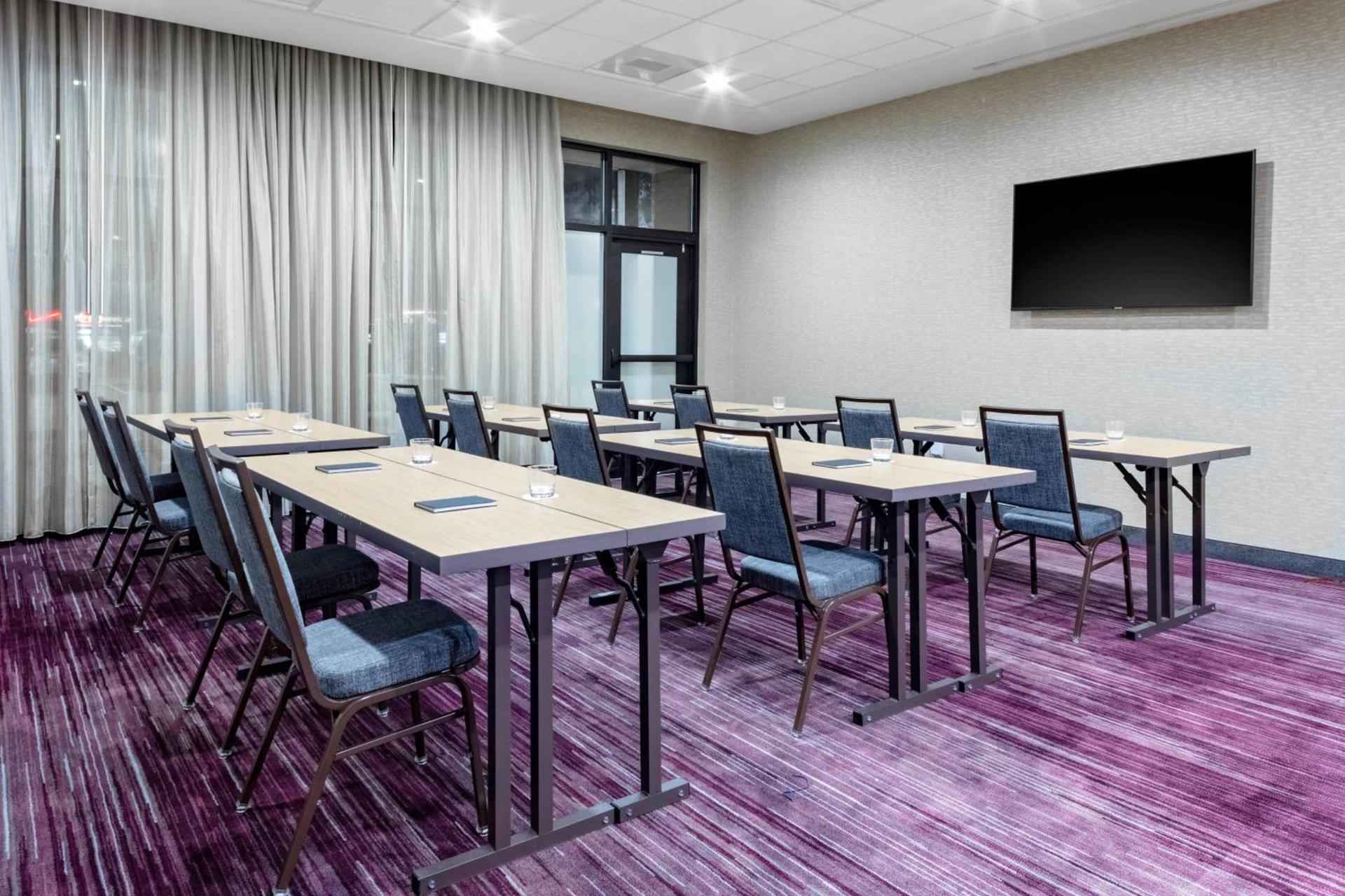 Courtyard by Marriott East Lansing Okemos photo 21