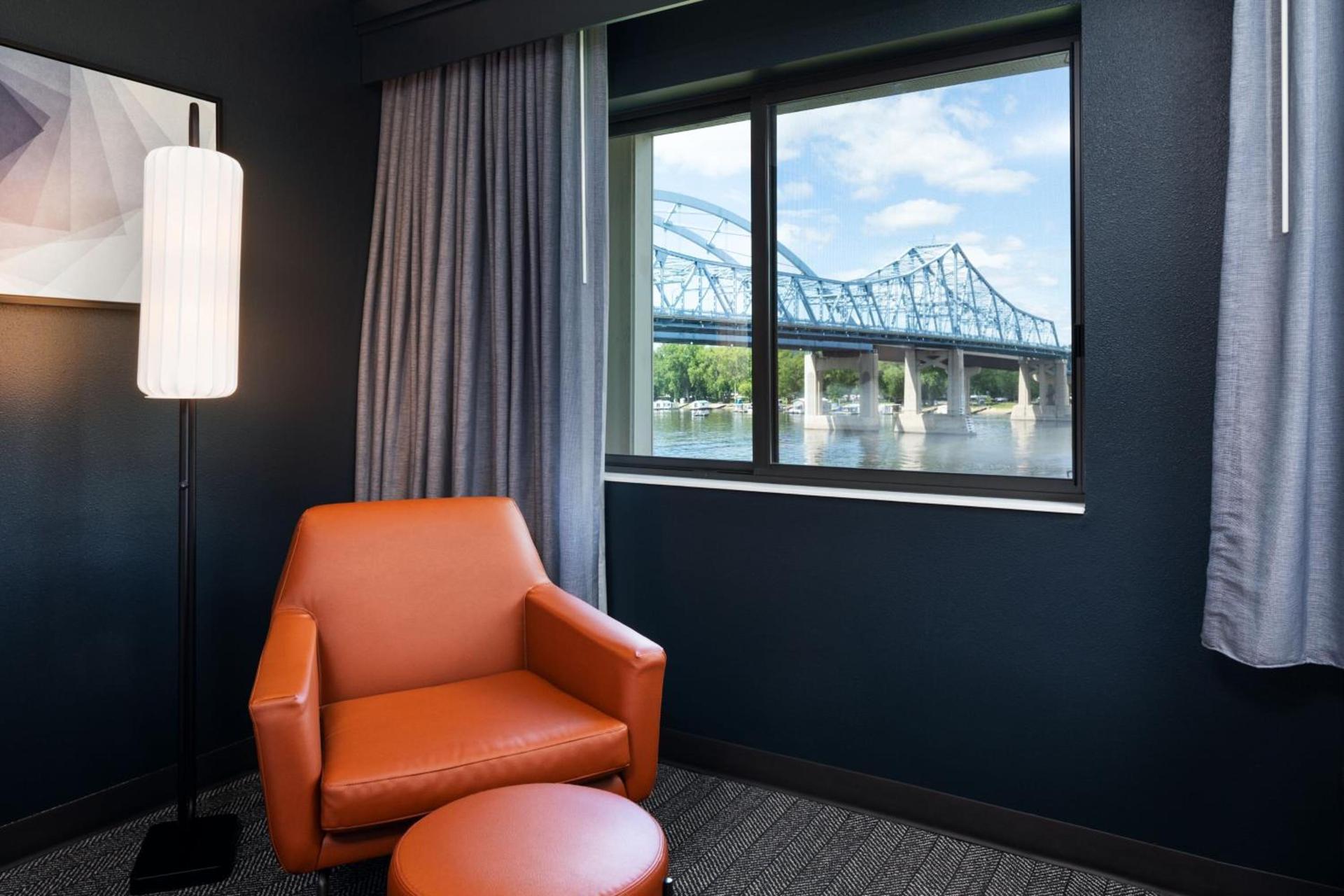Courtyard La Crosse Downtown/Mississippi Riverfront photo 19