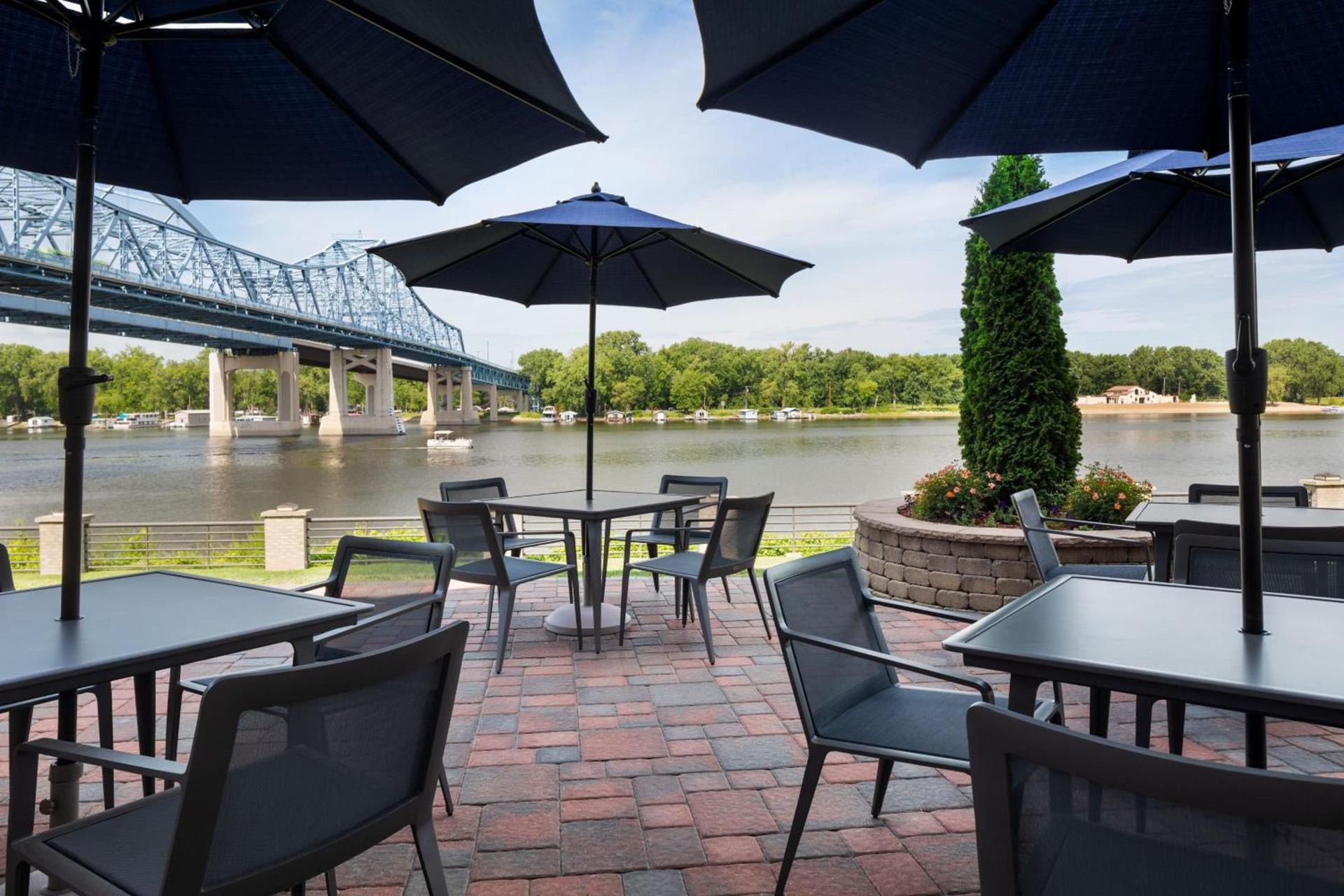 Courtyard La Crosse Downtown/Mississippi Riverfront photo 7