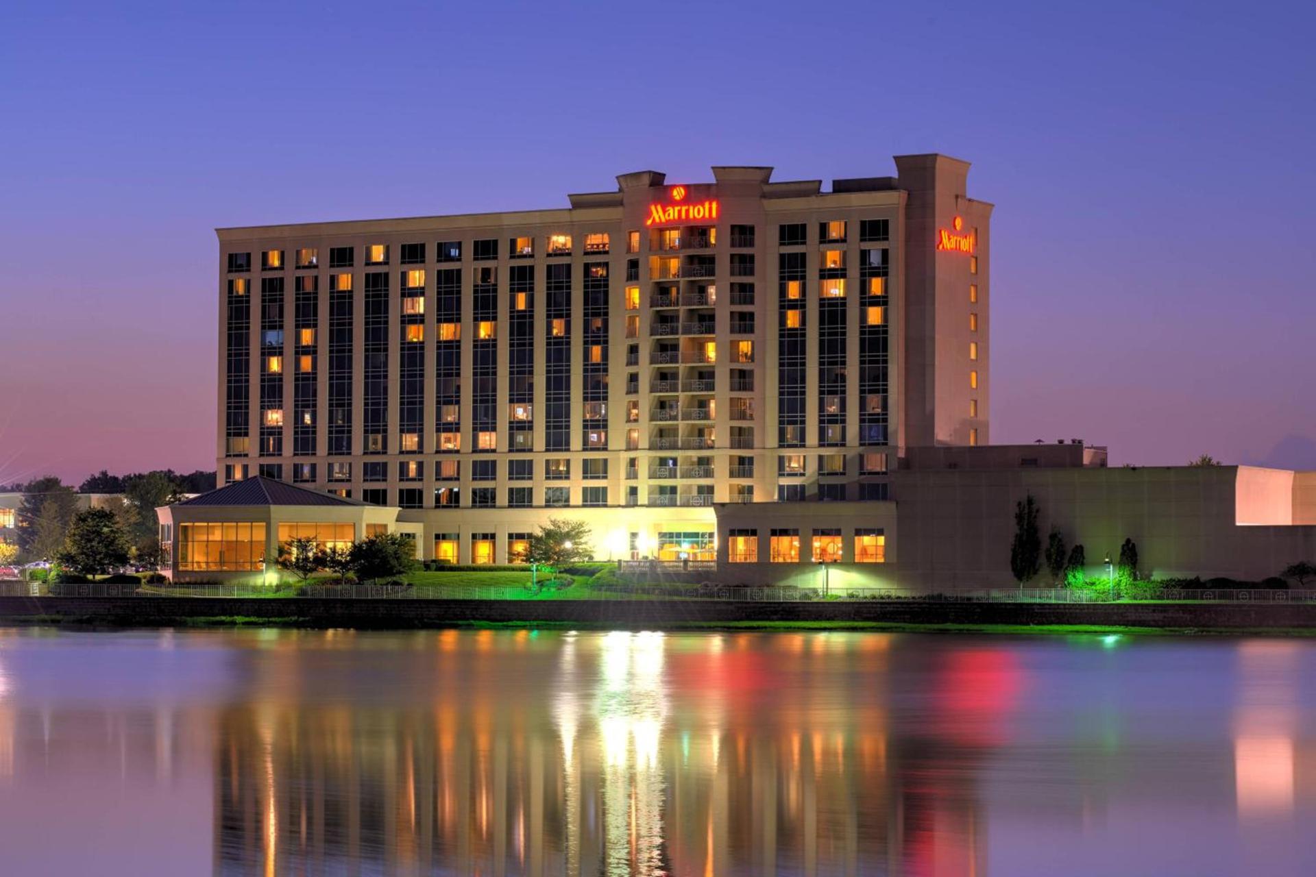 Marriott Indianapolis North photo 2