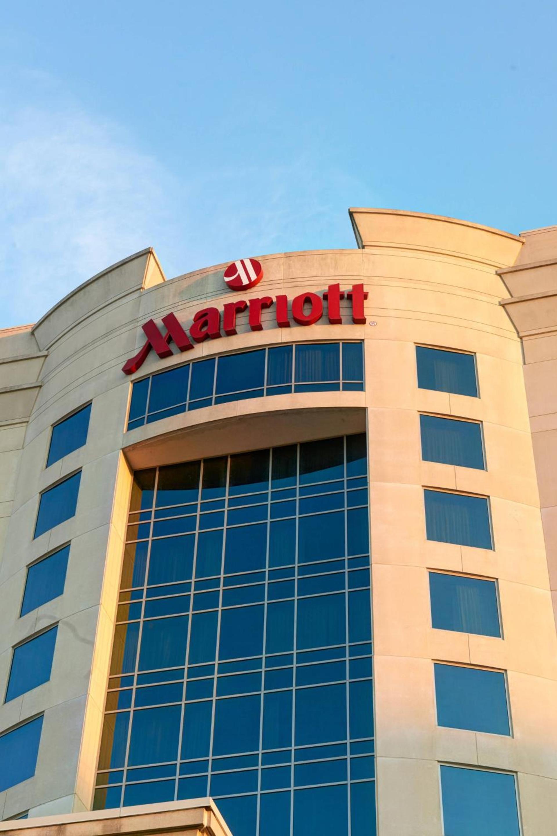 Marriott Indianapolis North photo 3