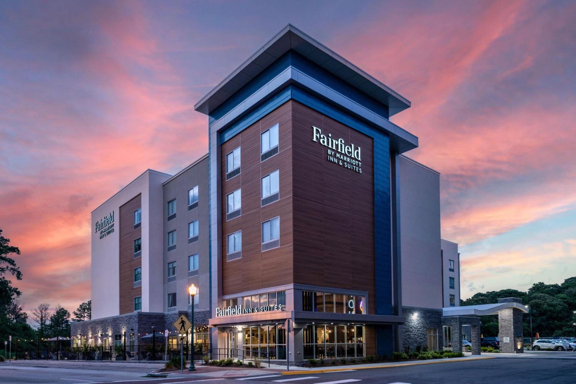 Fairfield by Marriott Inn & Suites Virginia Beach Town Center photo 2
